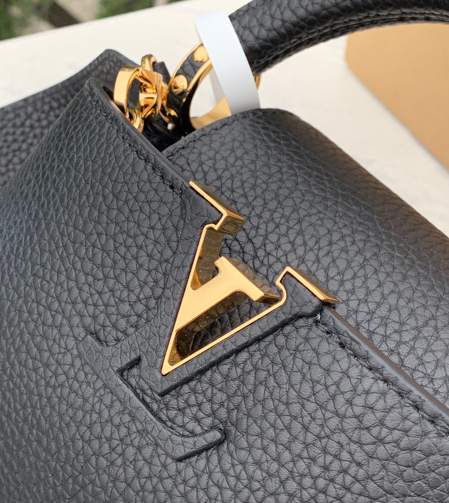 非市场普通货 进口皮料半钢五金 m24729mini尺寸：21×14×8cmLV capucines 公