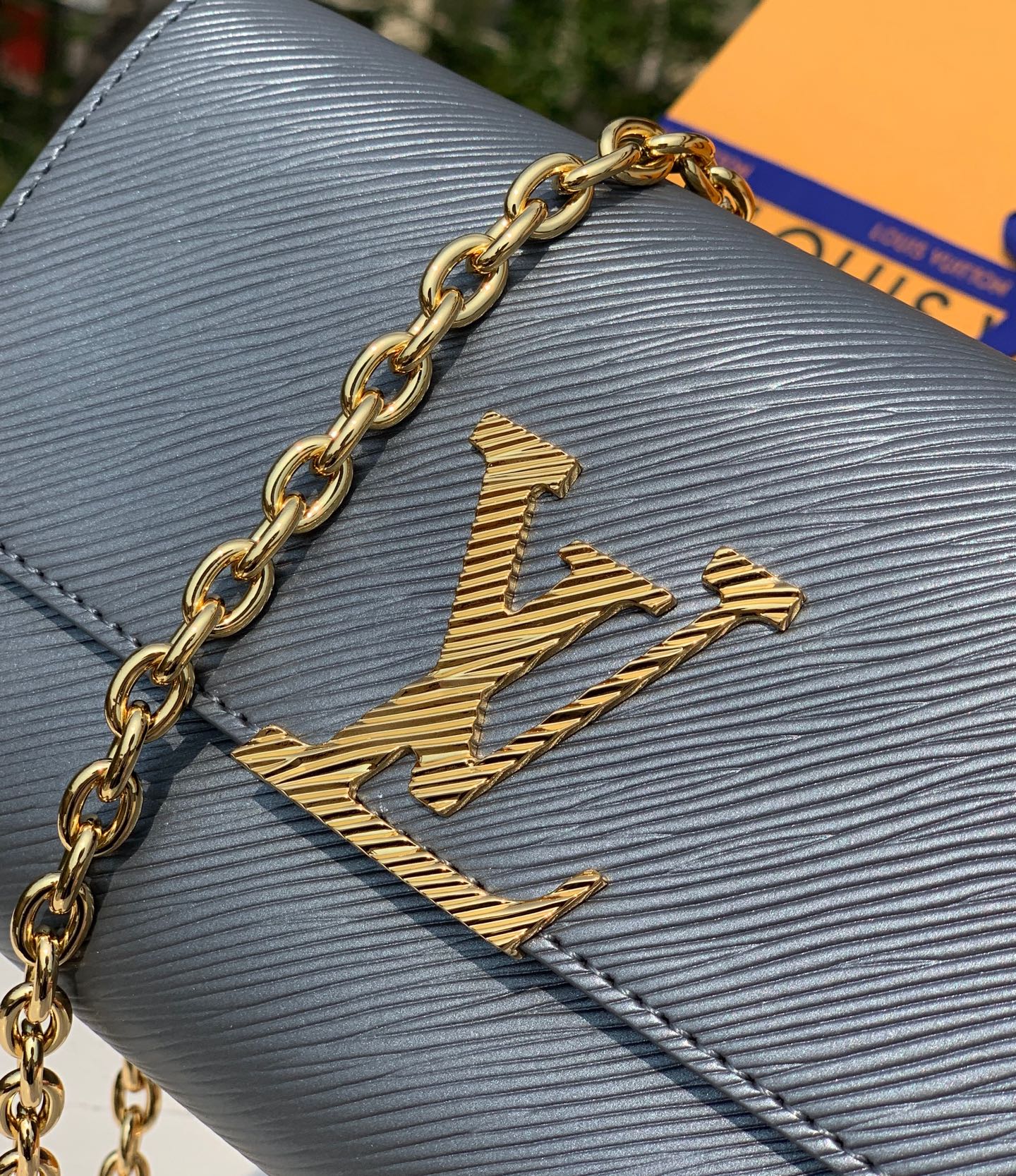 非市场普通货 进口皮料半钢五金 m12788尺寸：14 x 5 x 22cm渠道出货，LV新款 Poch