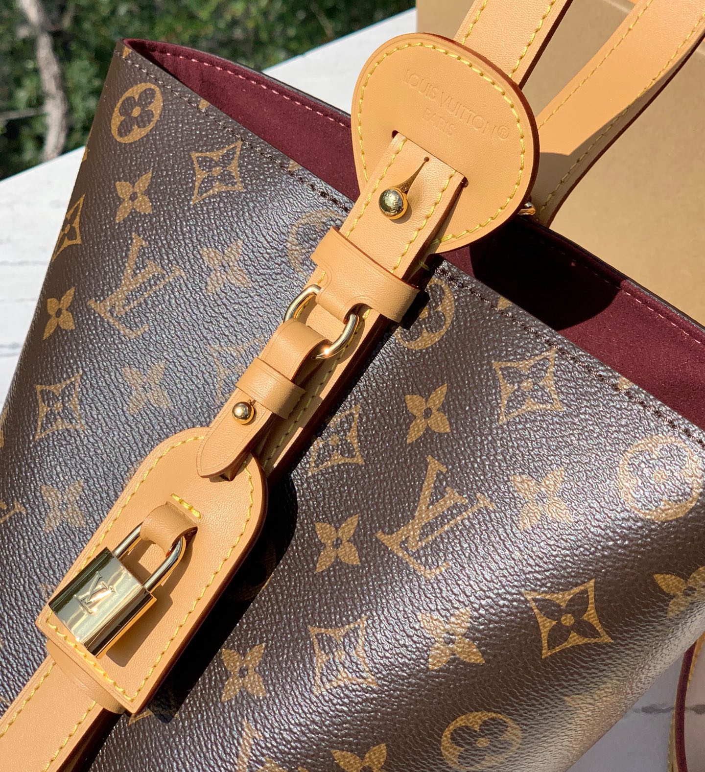 🌼 m12925尺寸：18 x 12 x 16cm2025年度黑马 LV ALL IN BB水桶包，经典