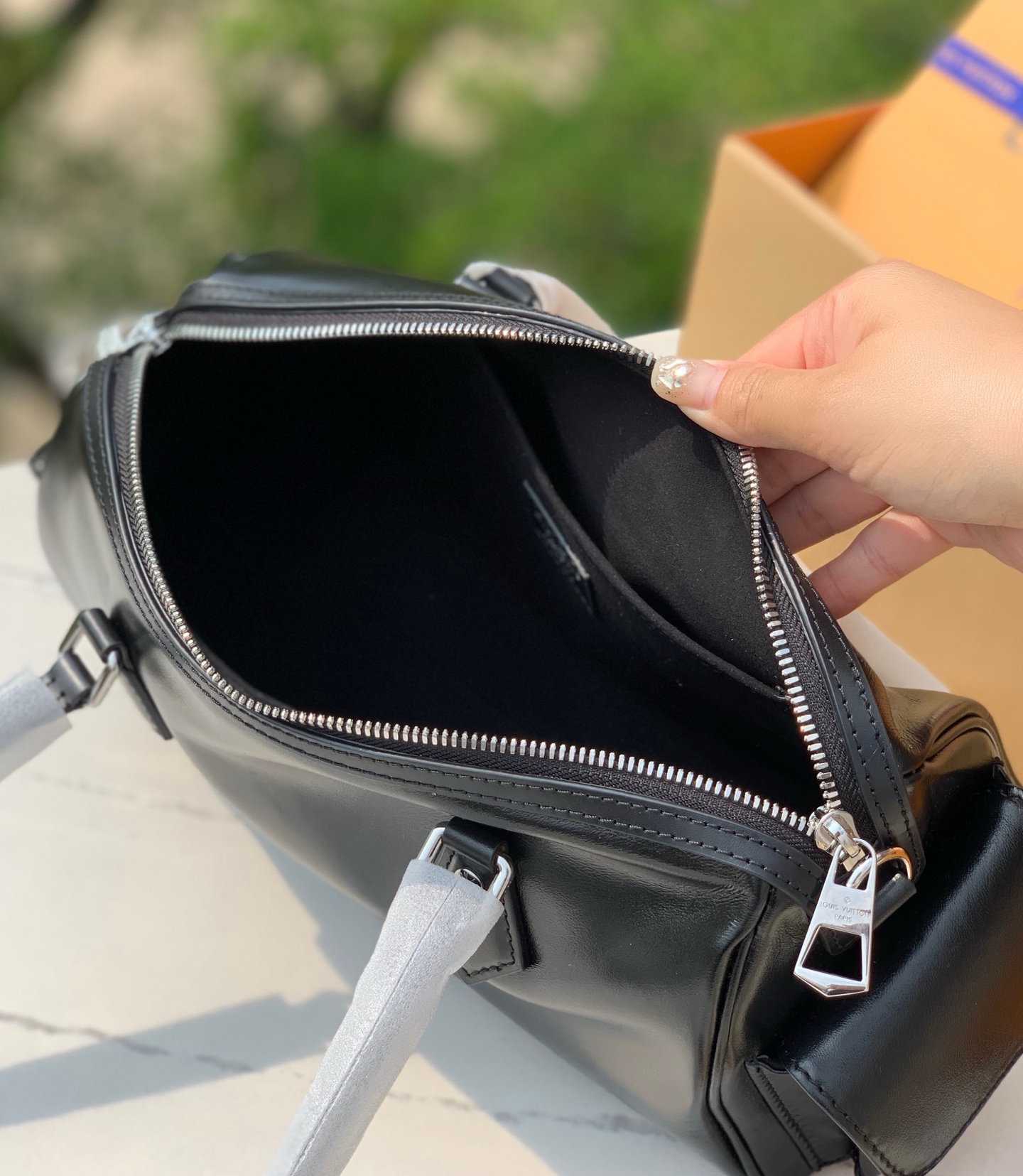 非市场普通货 进口皮料半钢五金 m12934尺寸：17×12×28cm香港渠道出品，LV新款speedy