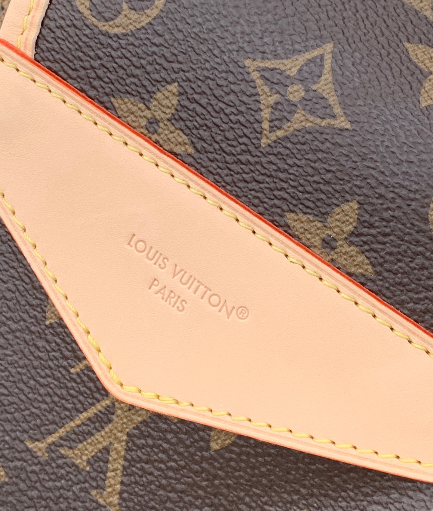 🌼 m25085尺寸:27×12×17cm2025Lv 早秋新款|ODYSSÉE 老花链条饺子包，抽绳老