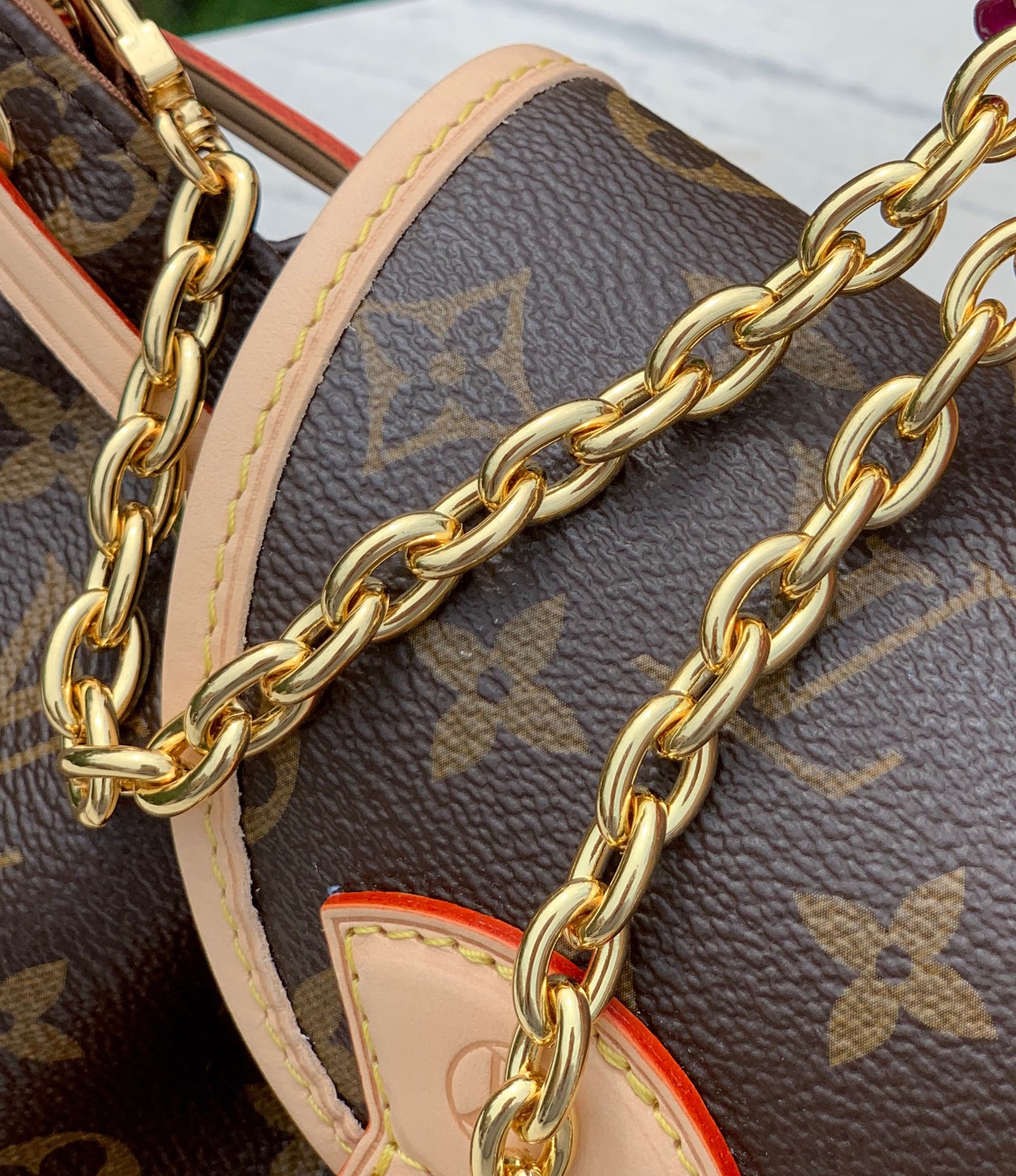 🌼 m25085尺寸:27×12×17cm2025Lv 早秋新款|ODYSSÉE 老花链条饺子包，抽绳老