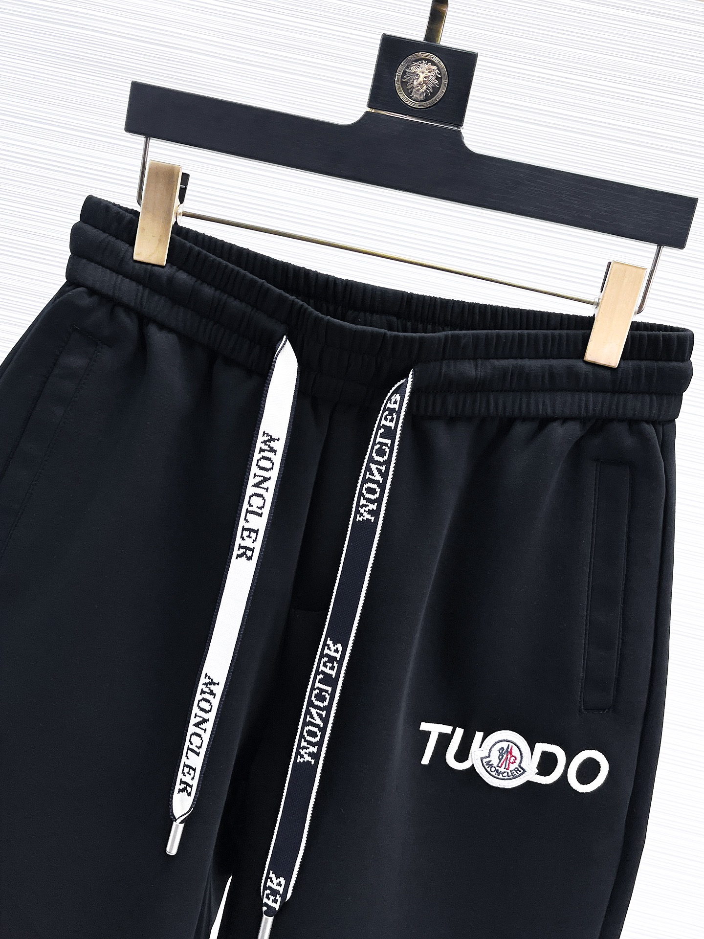   休闲短裤服装 3