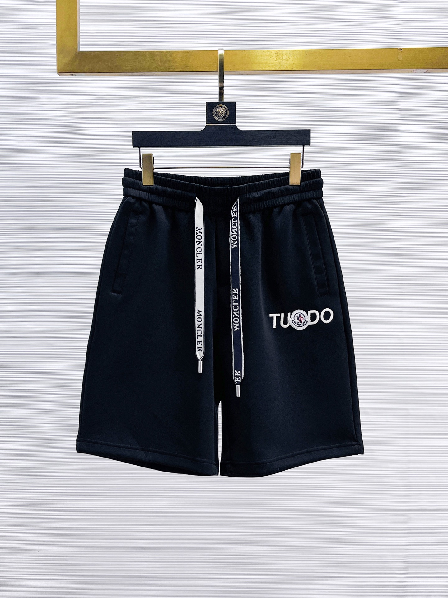   休闲短裤服装 1