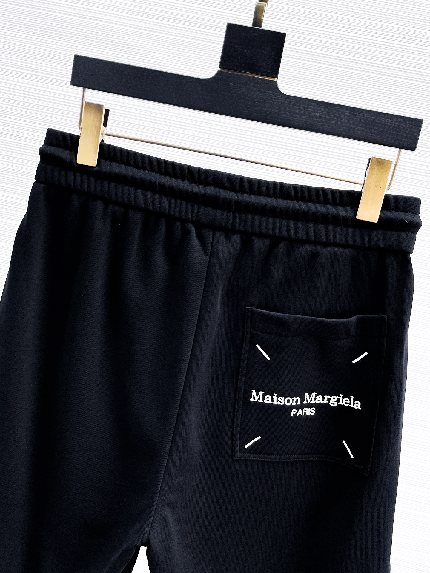 Mugler  休闲短裤服装 9