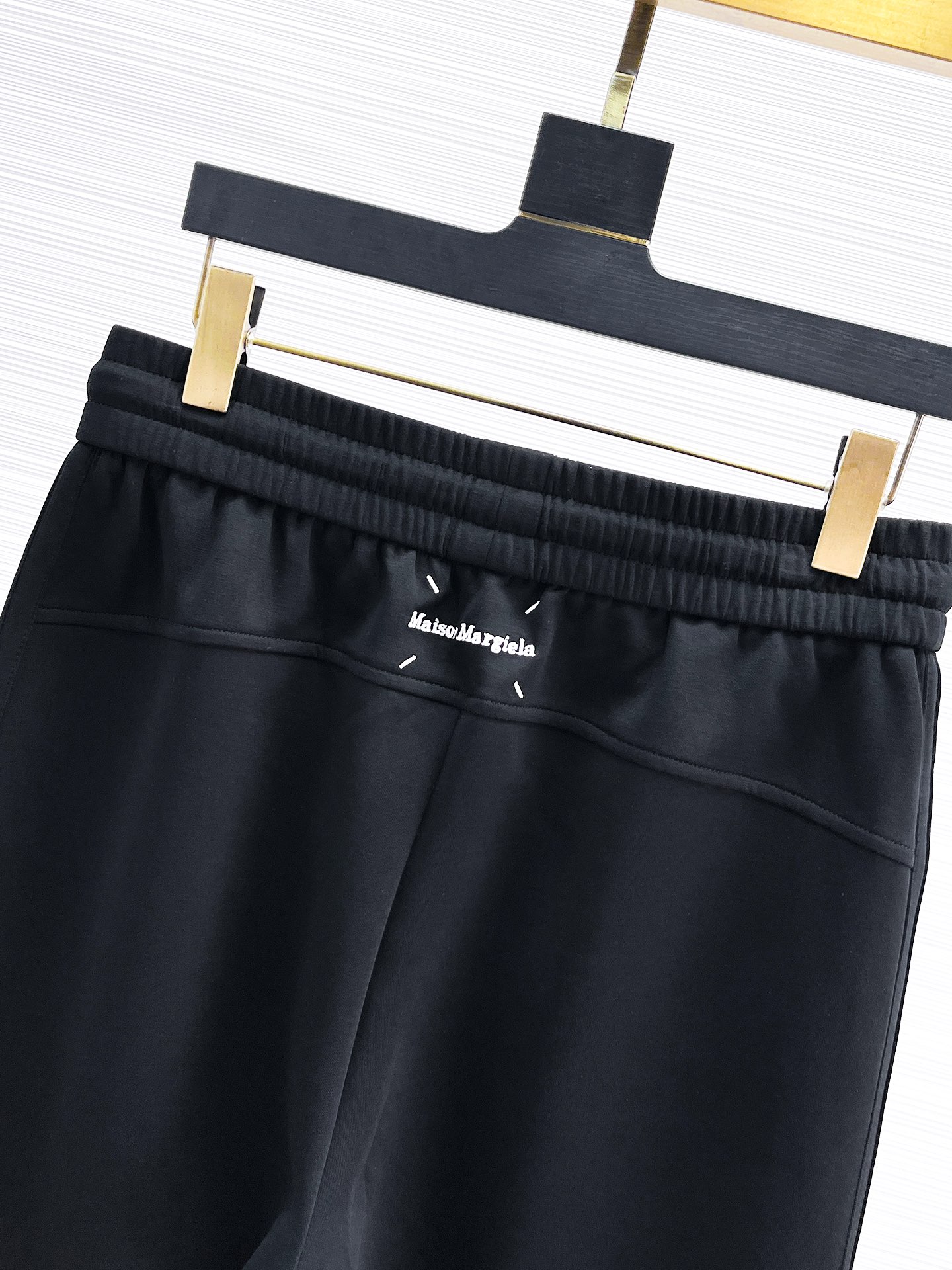 Maison Margiela  休闲短裤服装 7