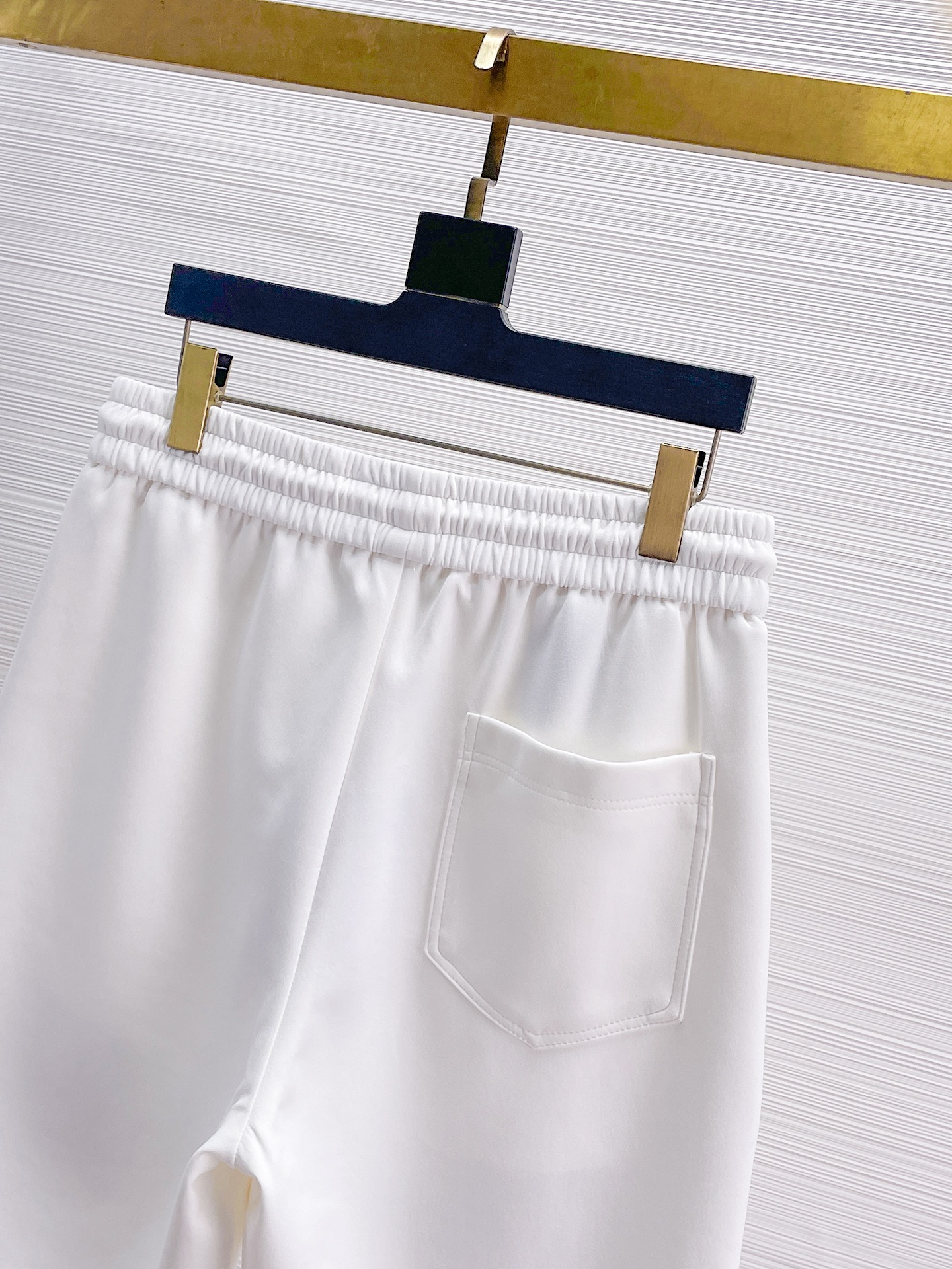 Fendi  休闲短裤服装 9