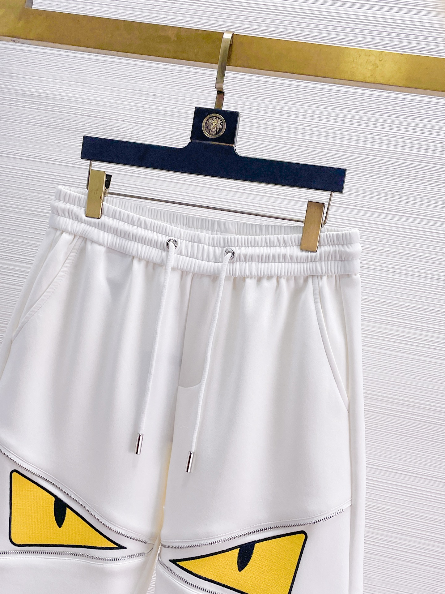 Fendi  休闲短裤服装 3