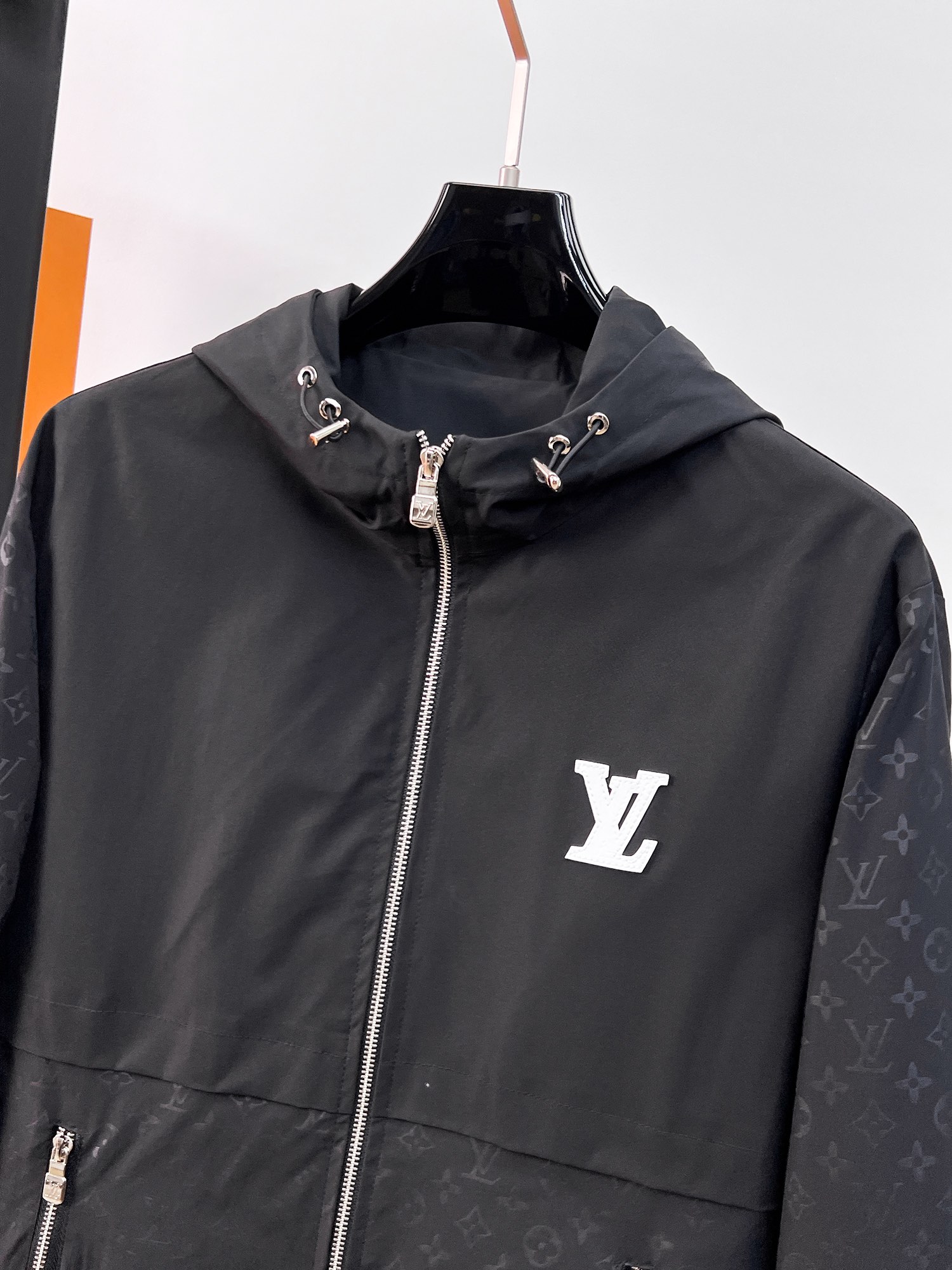   LV  顶级版本！🆕2025早春新款夹克外套 原版11订制五金配件全进口原版定制 欢迎专柜对比 超柔