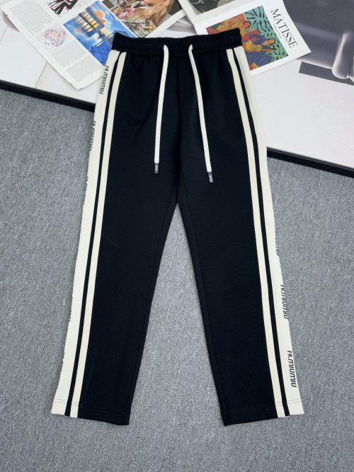 Miu Miu 2025 Spring/Summer Classic Logo Casual Pants - Ultimate Comfort 1 Miu Miu 2025 Spring/Summer Classic Logo Casual Pants - Ultimate Comfort