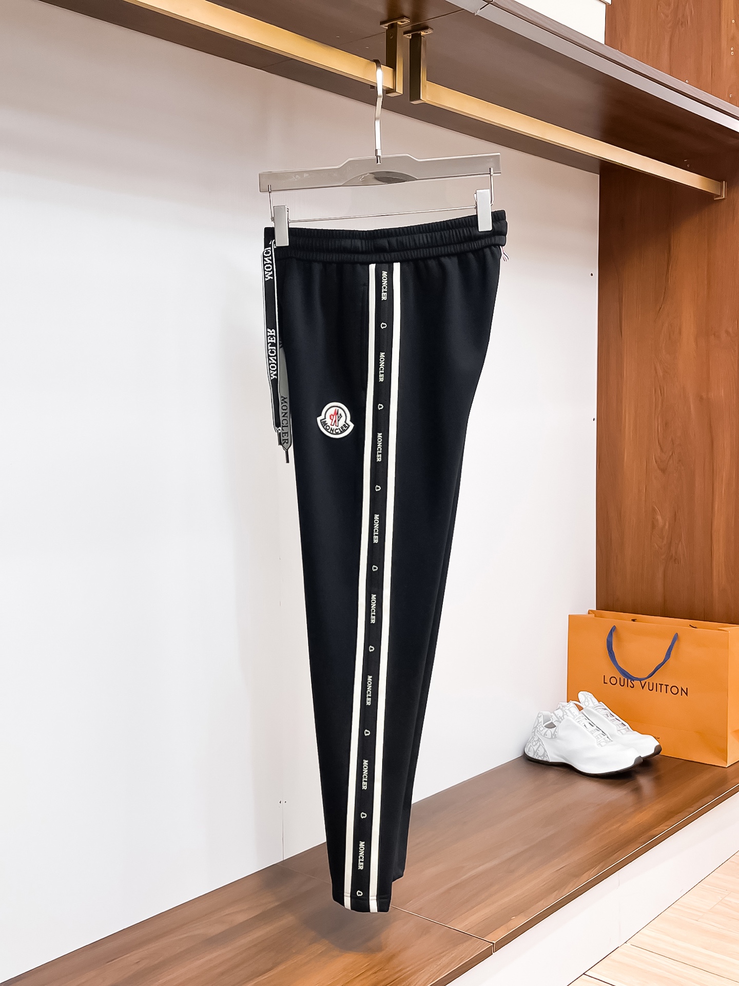 蒙口 顶级货品🐮 🆕2026春夏新款休闲裤！官网同步发售。品牌经典LOGO休闲裤 ，定制面料，舒适度极好