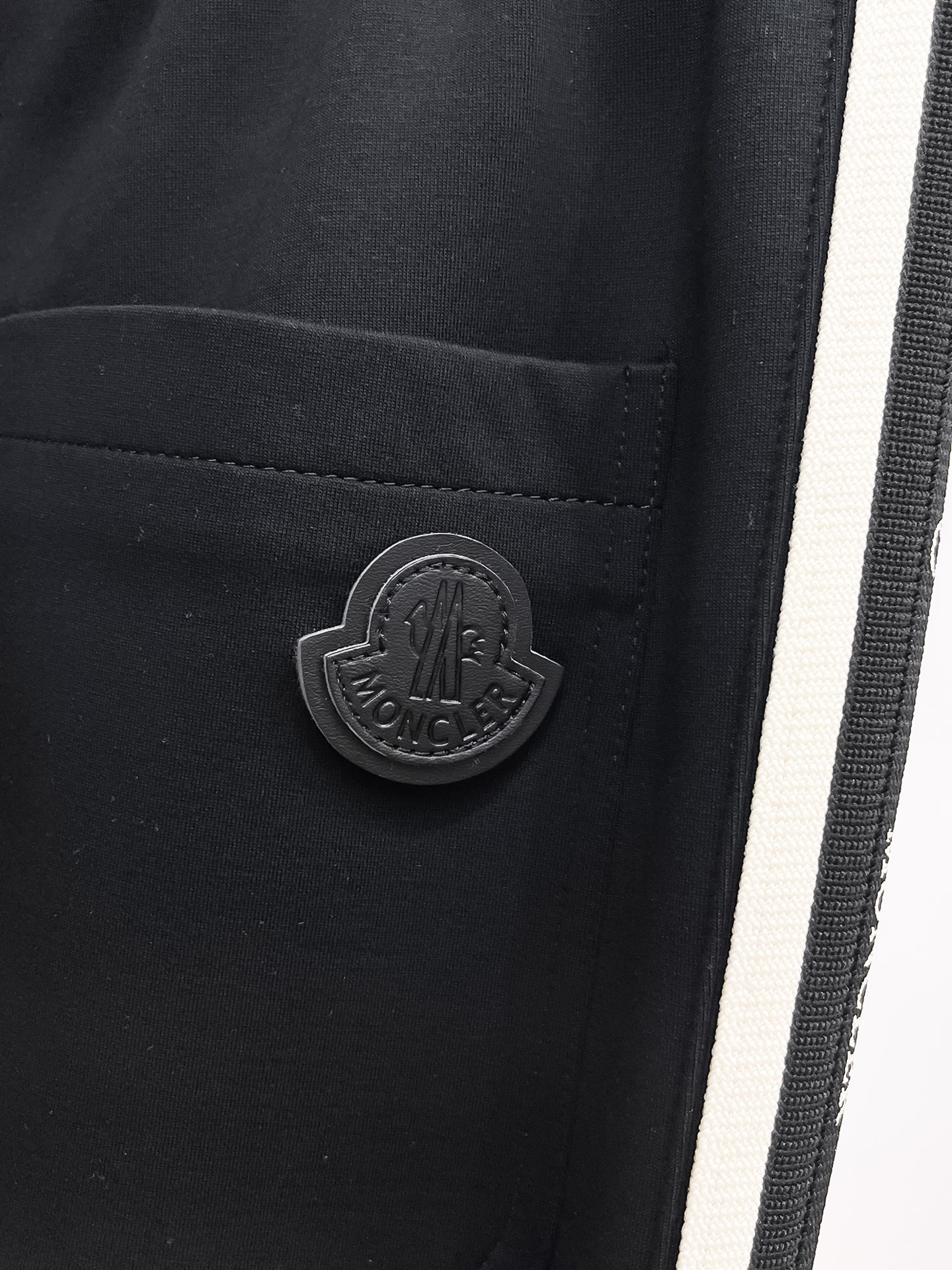 蒙口 顶级货品🐮 🆕2026春夏新款休闲裤！官网同步发售。品牌经典LOGO休闲裤 ，定制面料，舒适度极好