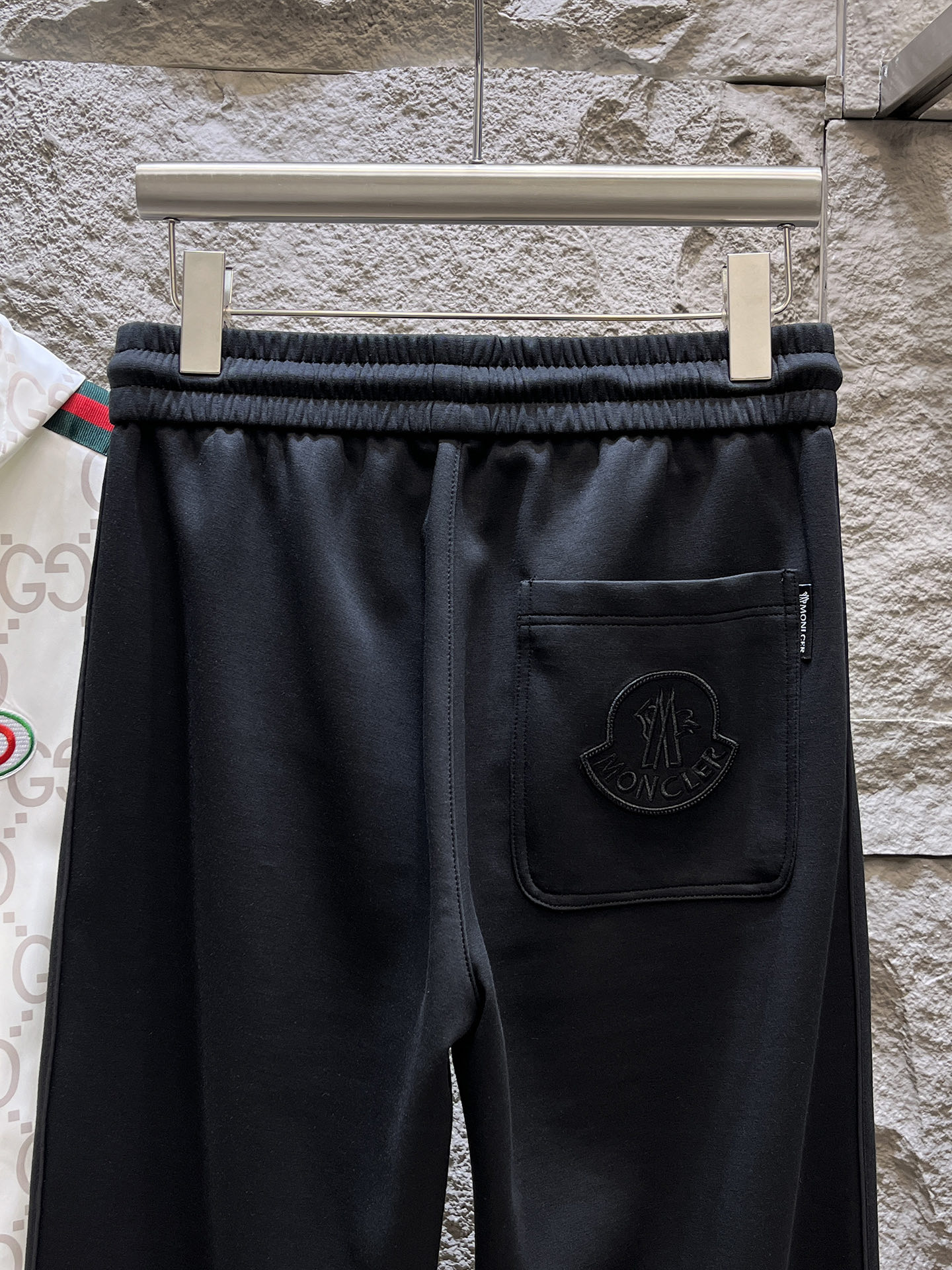   蒙口  顶级货品🐮 🆕2025春夏新款休闲裤！官网同步发售。品牌经典LOGO休闲裤 ，定制面料，舒适