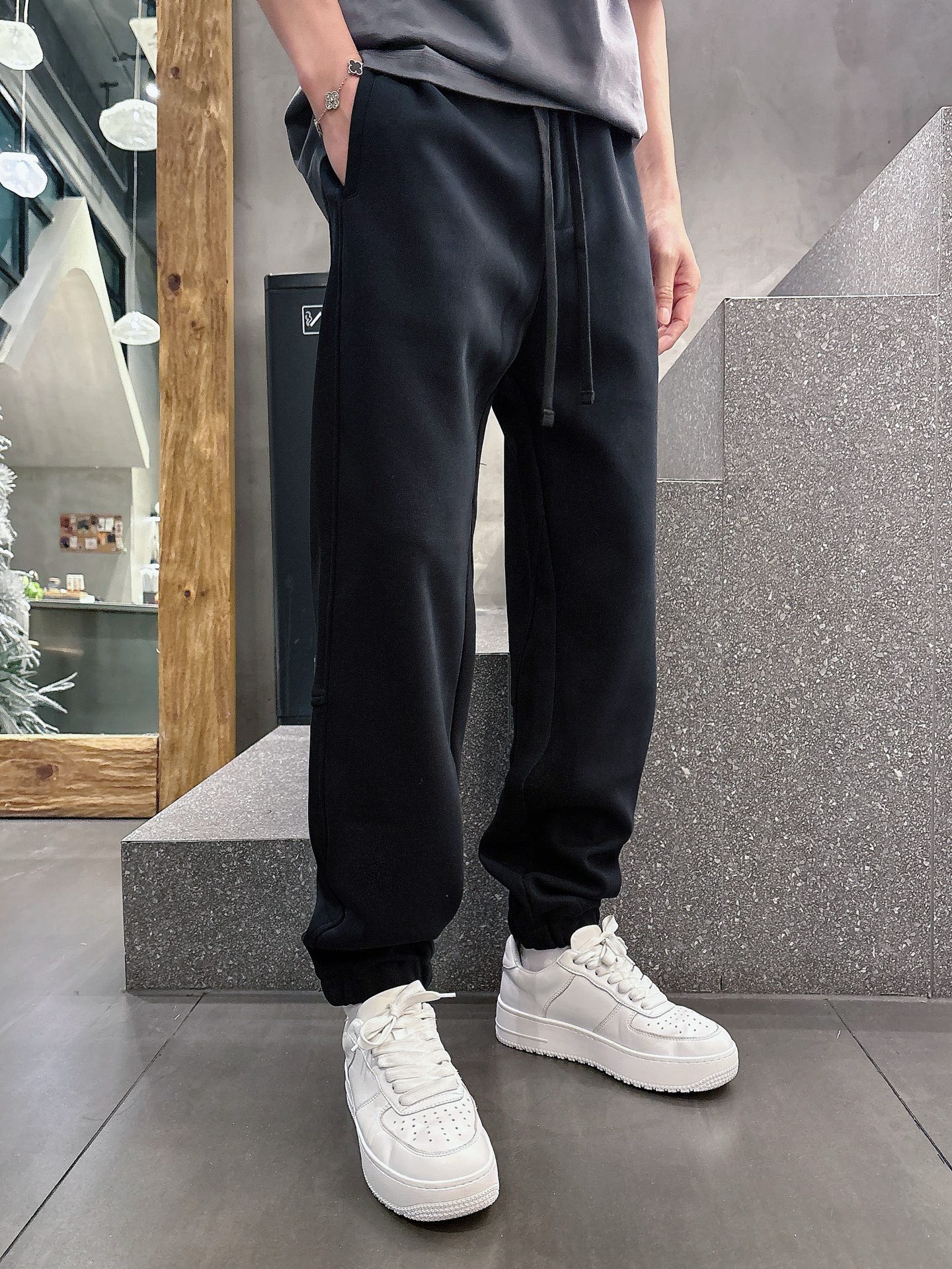 Vivienne Westwood Classic Logo Lounge Pants - Comfortable & Stylish 10 i1740649980512 3626 0 10