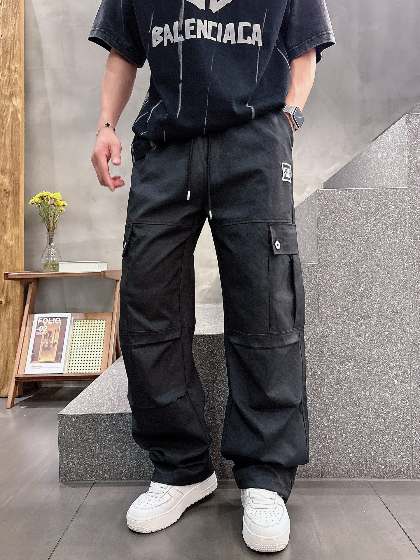 “Top Product: P600 MIU 2025 Spring & Summer Leisure Pants with Classic Logo & Custom Fabrics” - 图片 2