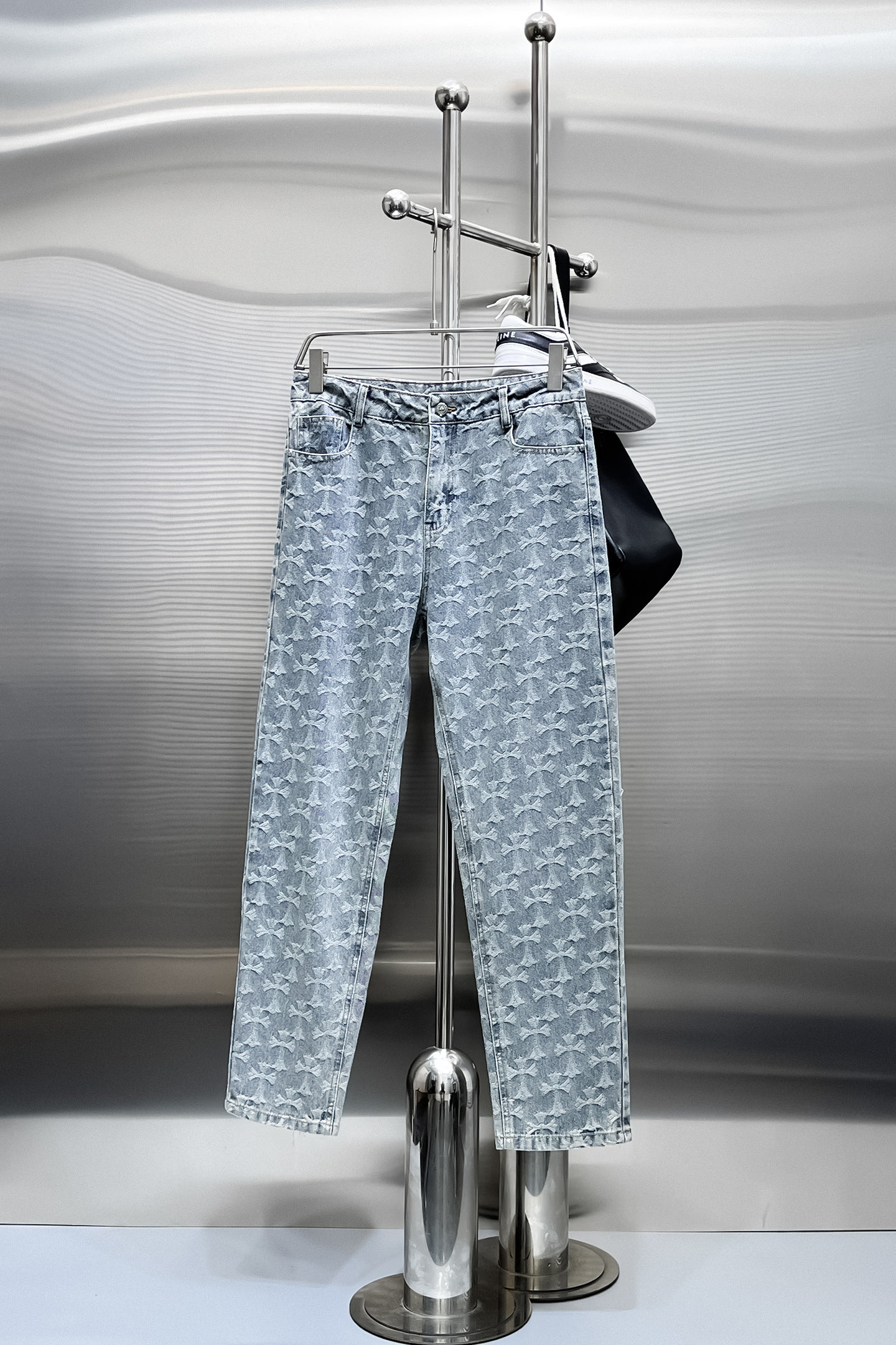 “New 2025 Crocson Jeans: Original Re-engineering, Classic Logo Design, Customized Cowboys” - 图片 1