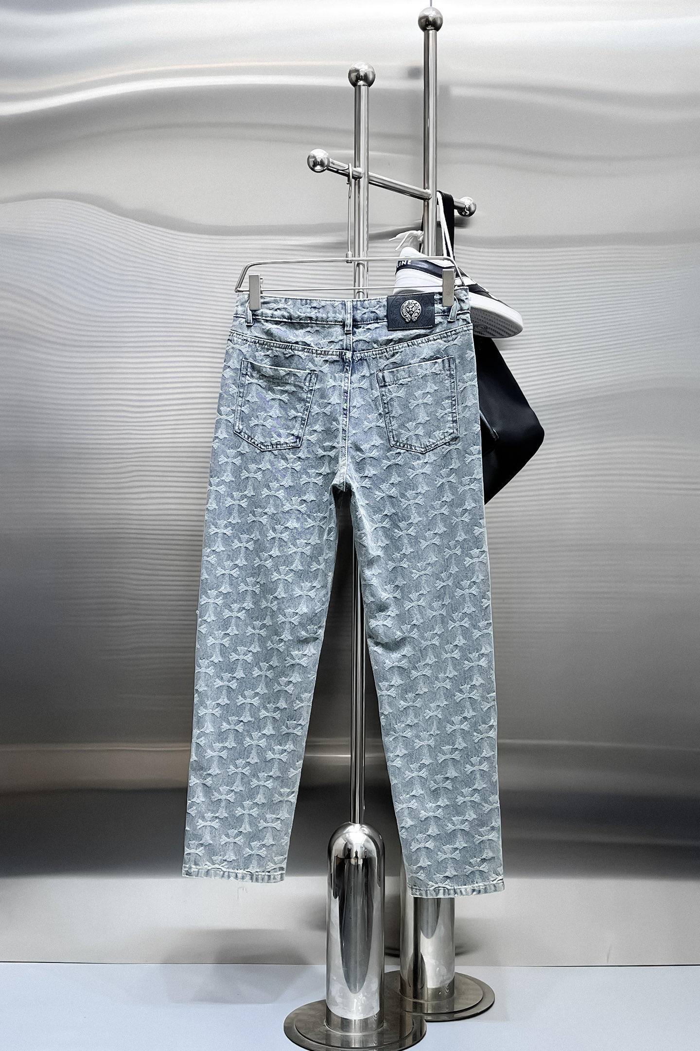 “New 2025 Crocson Jeans: Original Re-engineering, Classic Logo Design, Customized Cowboys” - 图片 2