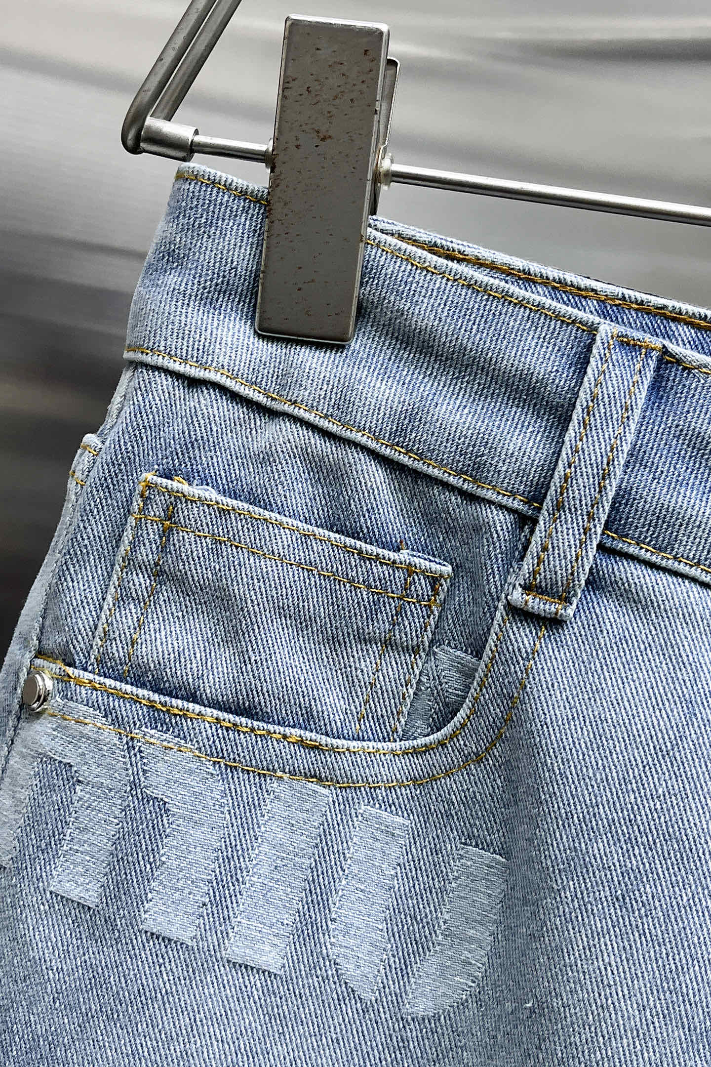 “P600 MIU 2025 New Jeans: Original Re-engineering, Classic Logo Design, Cowboy Customization Available” - 图片 4
