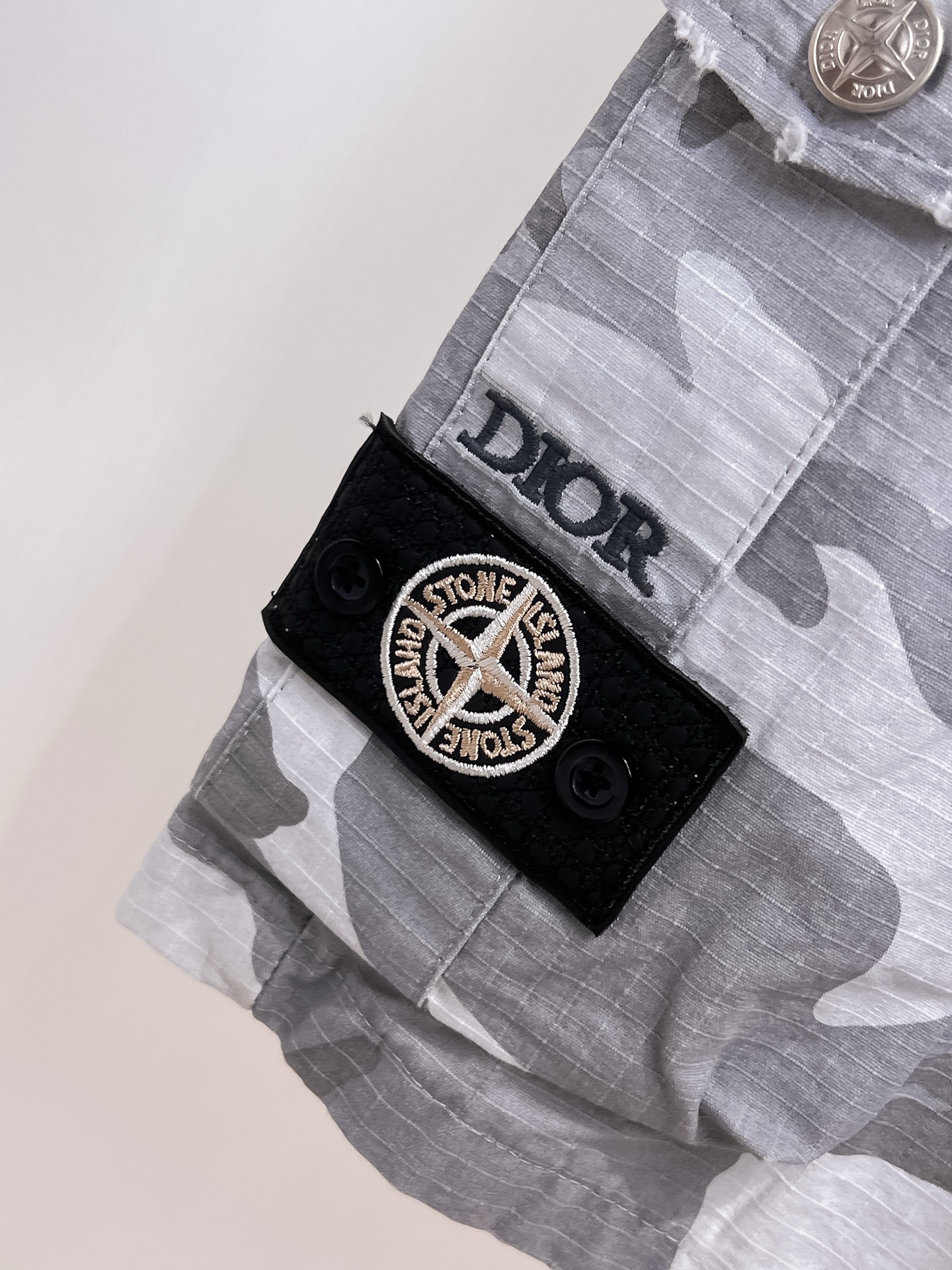 Dior  休闲短裤服装 7