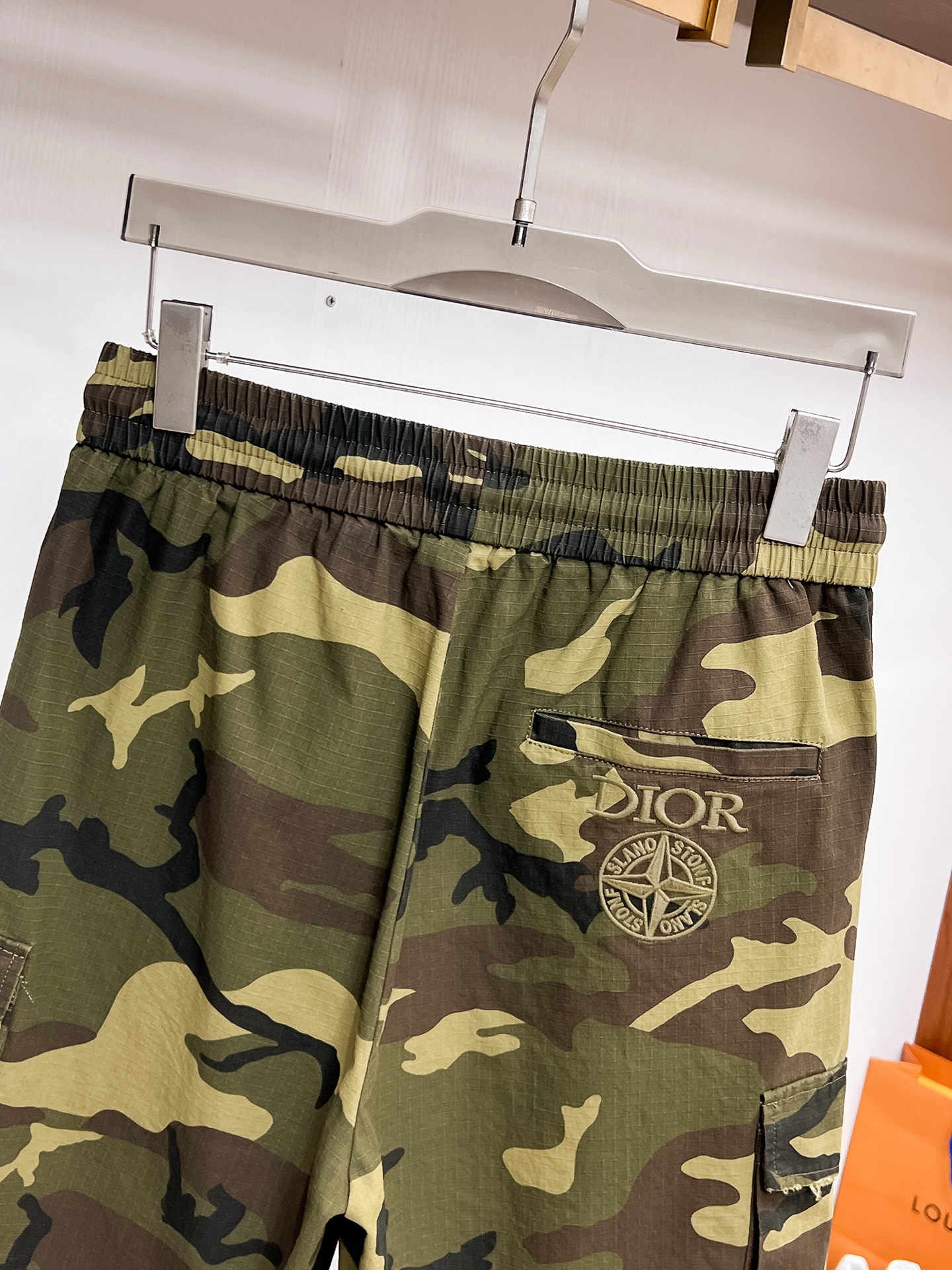 Dior  休闲短裤服装 9