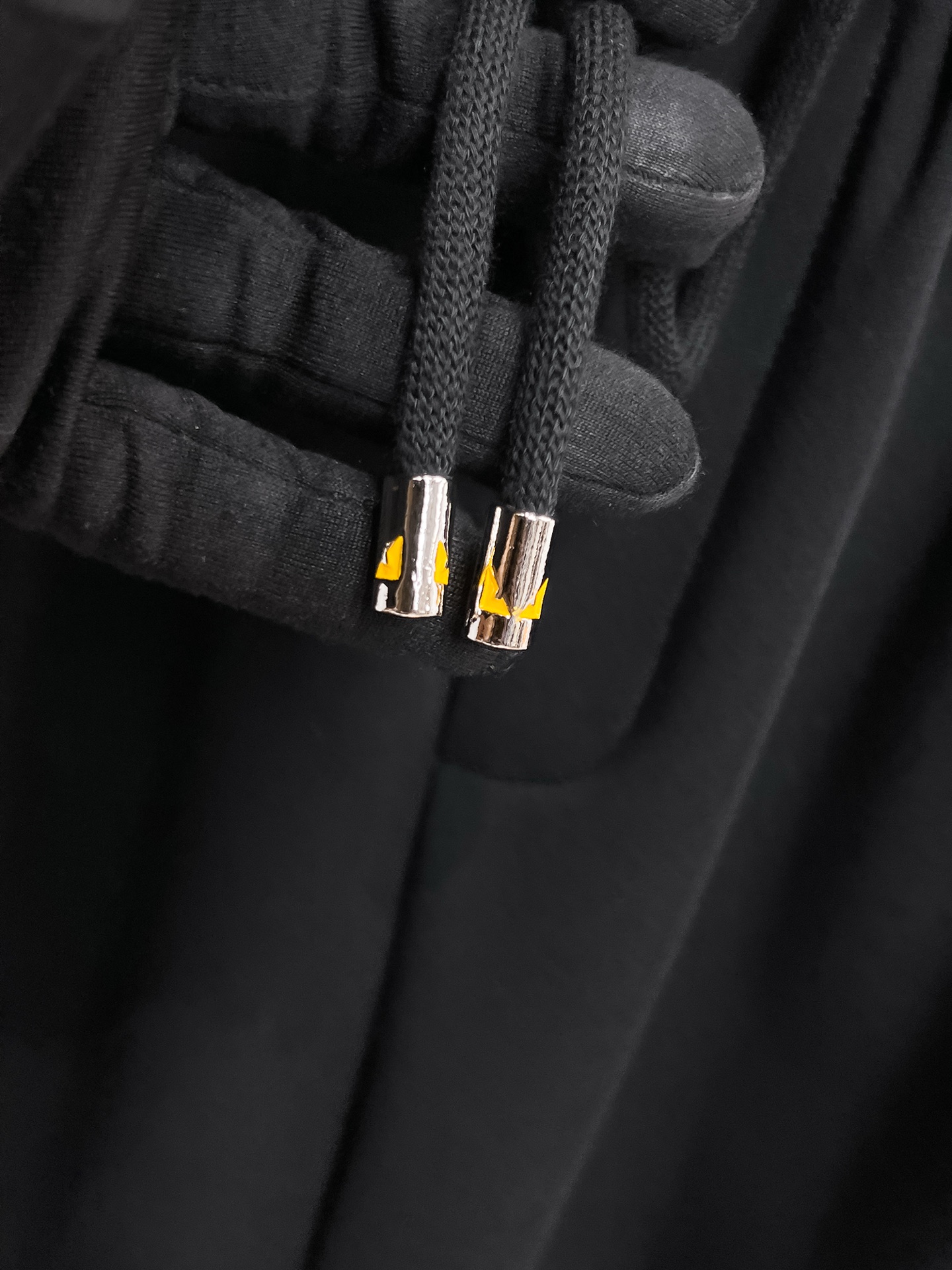 Fendi  休闲短裤服装 5