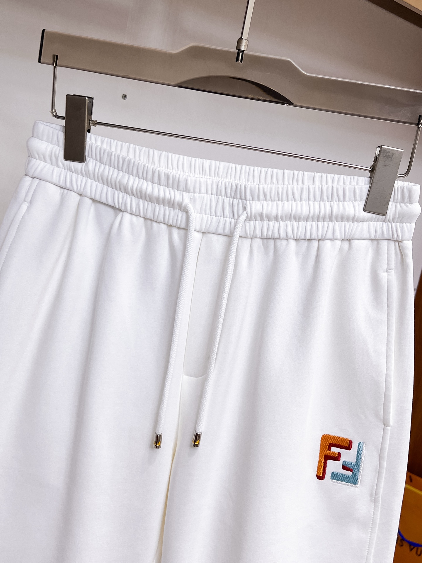 Fendi  休闲短裤服装 3