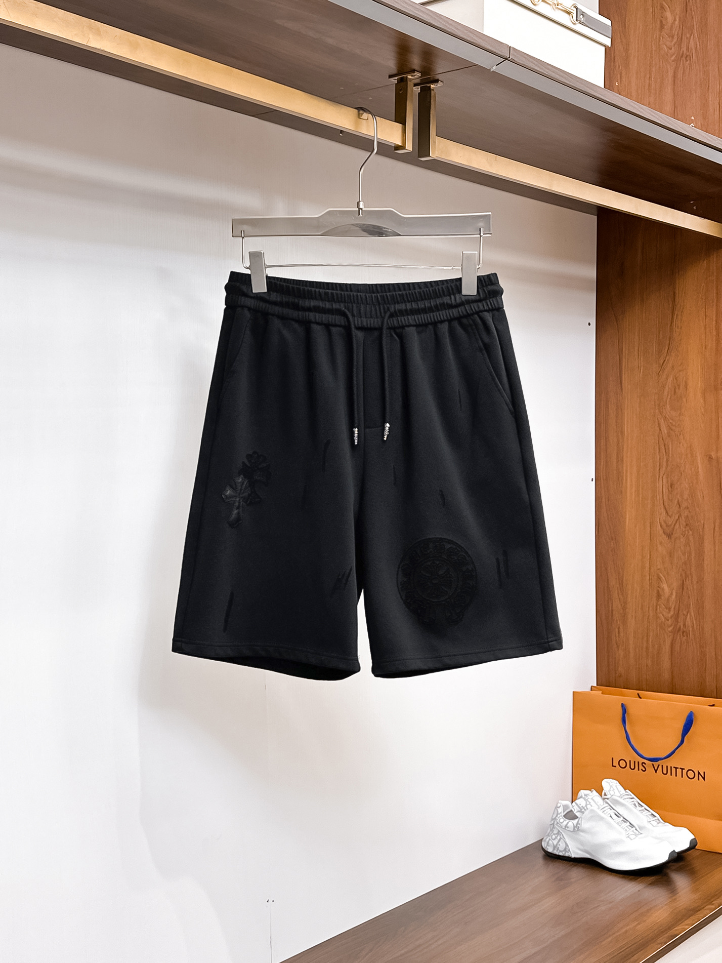 克罗心  顶级货品🐮🆕2025夏季新款休闲短裤！官网同步发...