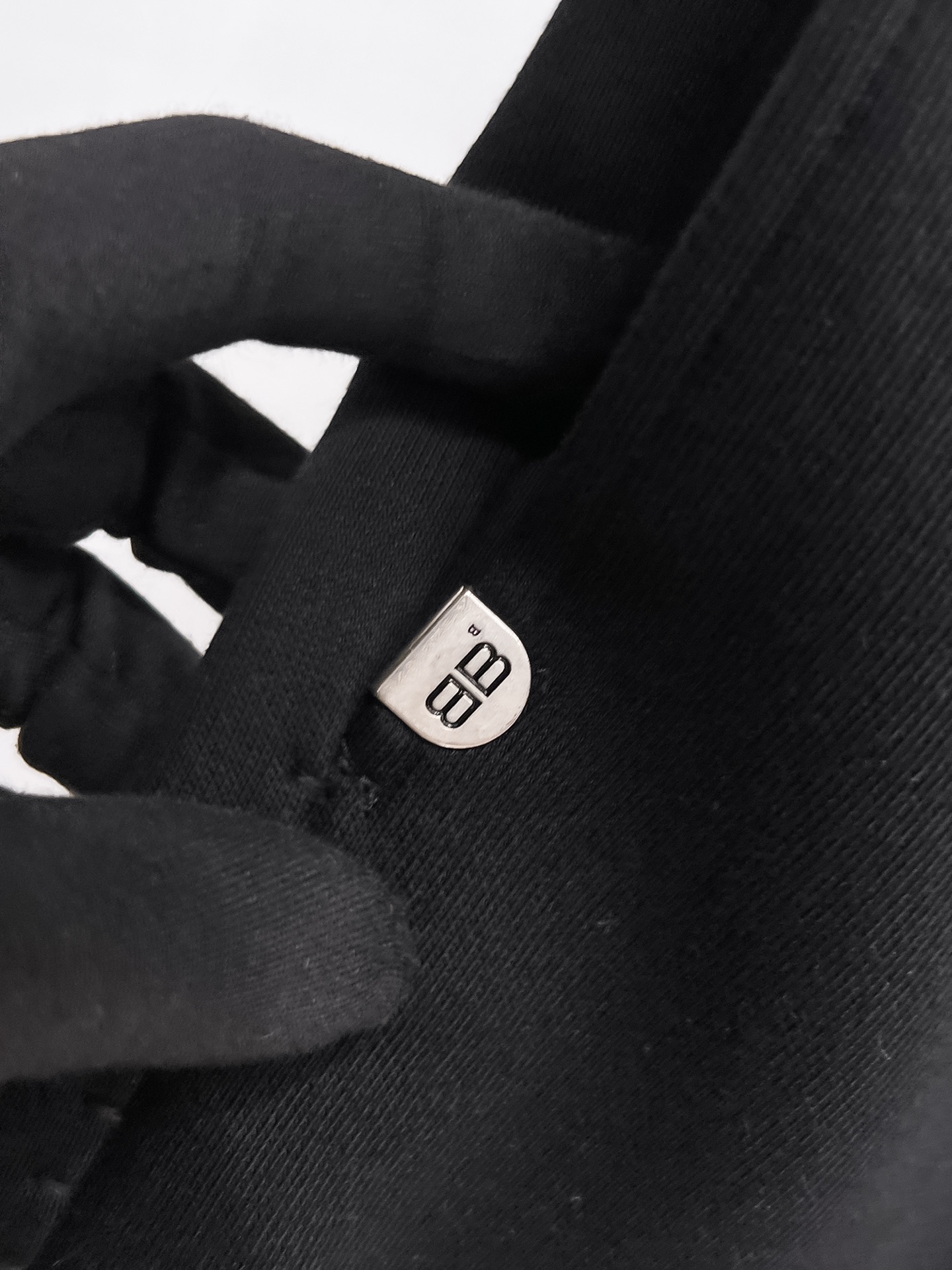 Balenciaga  休闲短裤服装 5