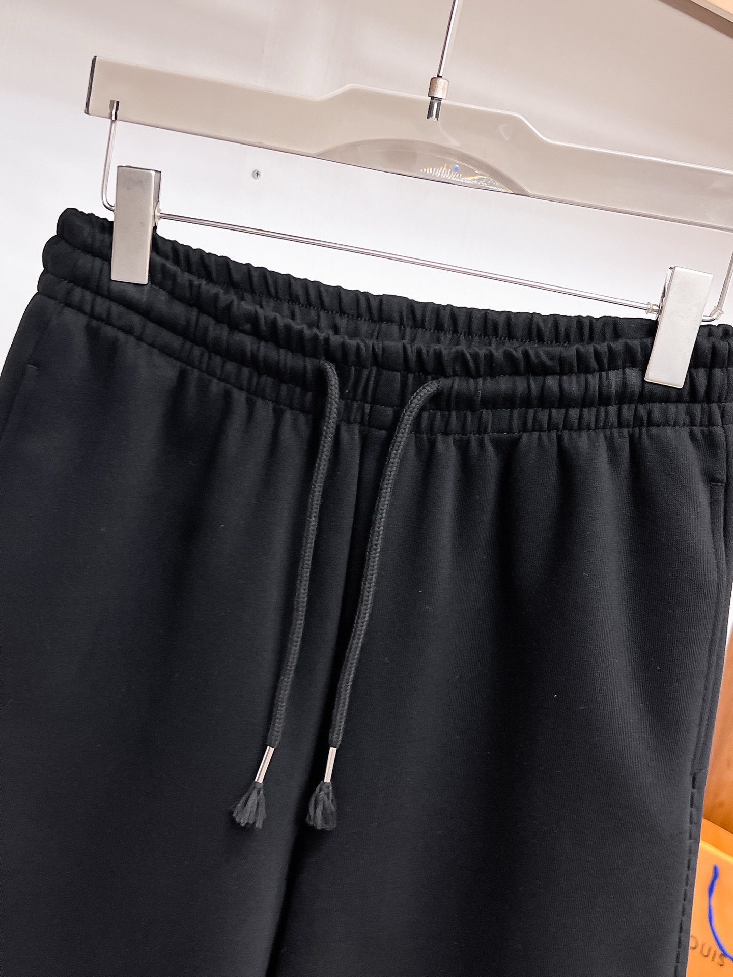 Balenciaga  休闲短裤服装 3