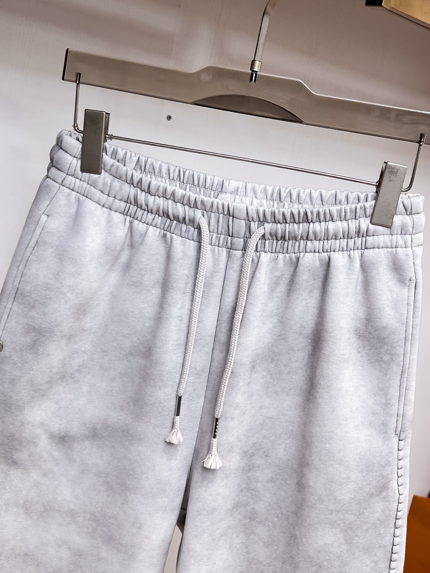 Balenciaga  休闲短裤服装 3