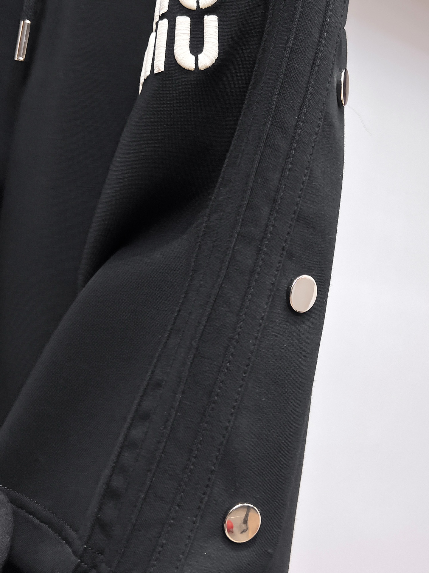 MIU  休闲短裤服装 9