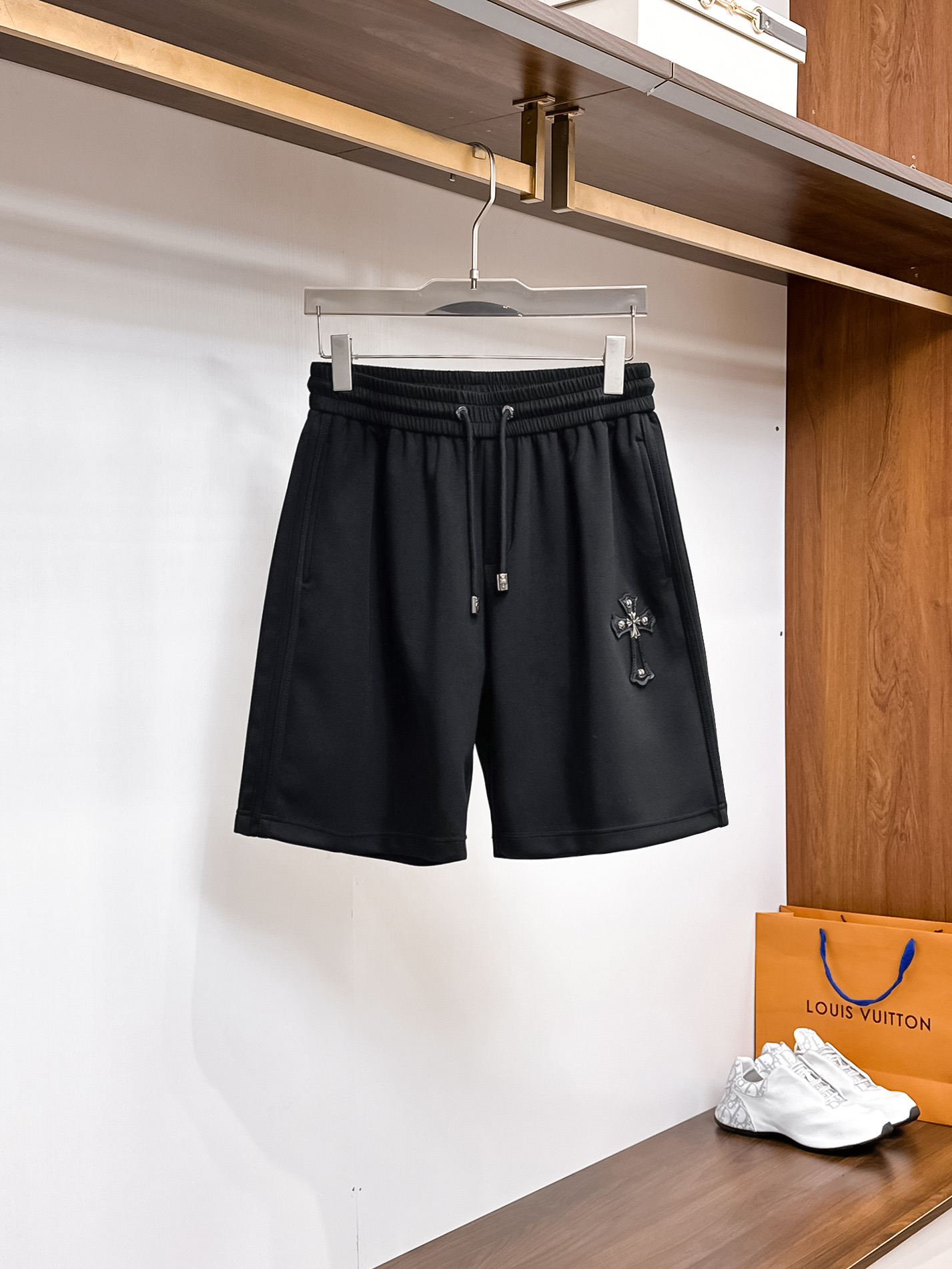 克罗心  顶级货品🐮🆕2025夏季新款休闲短裤！官网同步发...