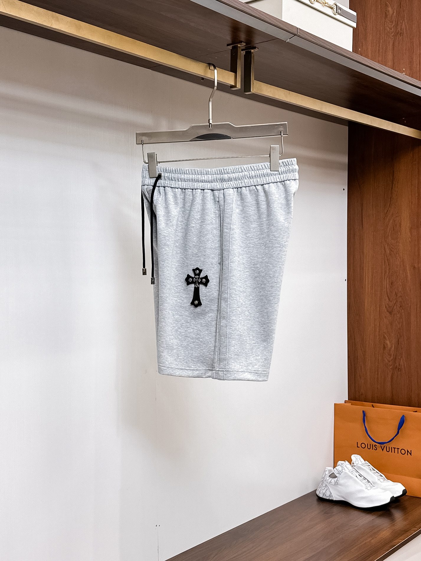 Calvin Klein  休闲短裤服装 2