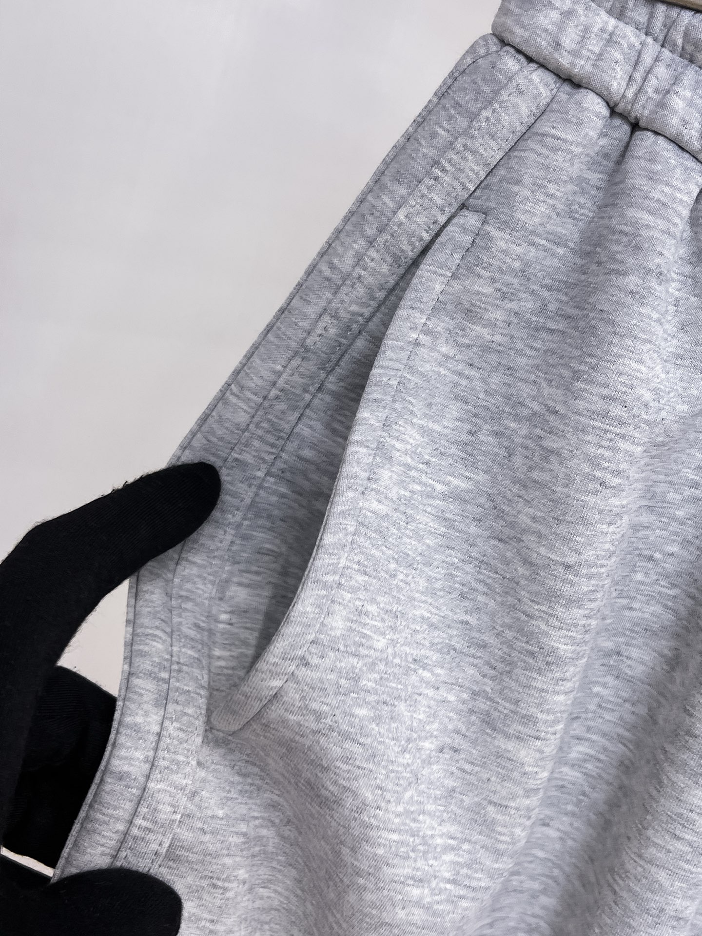 Calvin Klein  休闲短裤服装 5