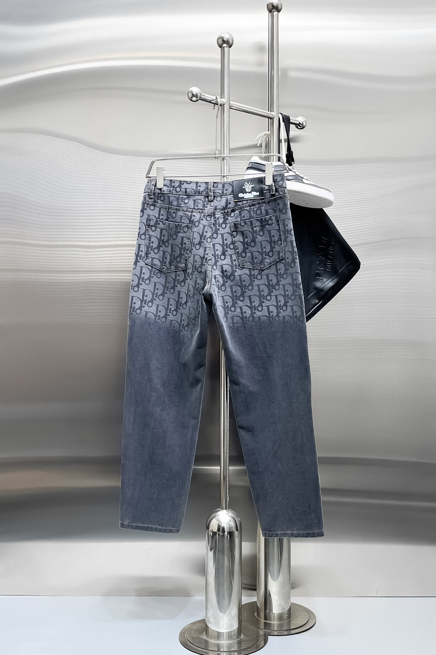 Classic Original Jeans with Updated Design and Customizable Features for Cowboys in 2025. - 图片 2