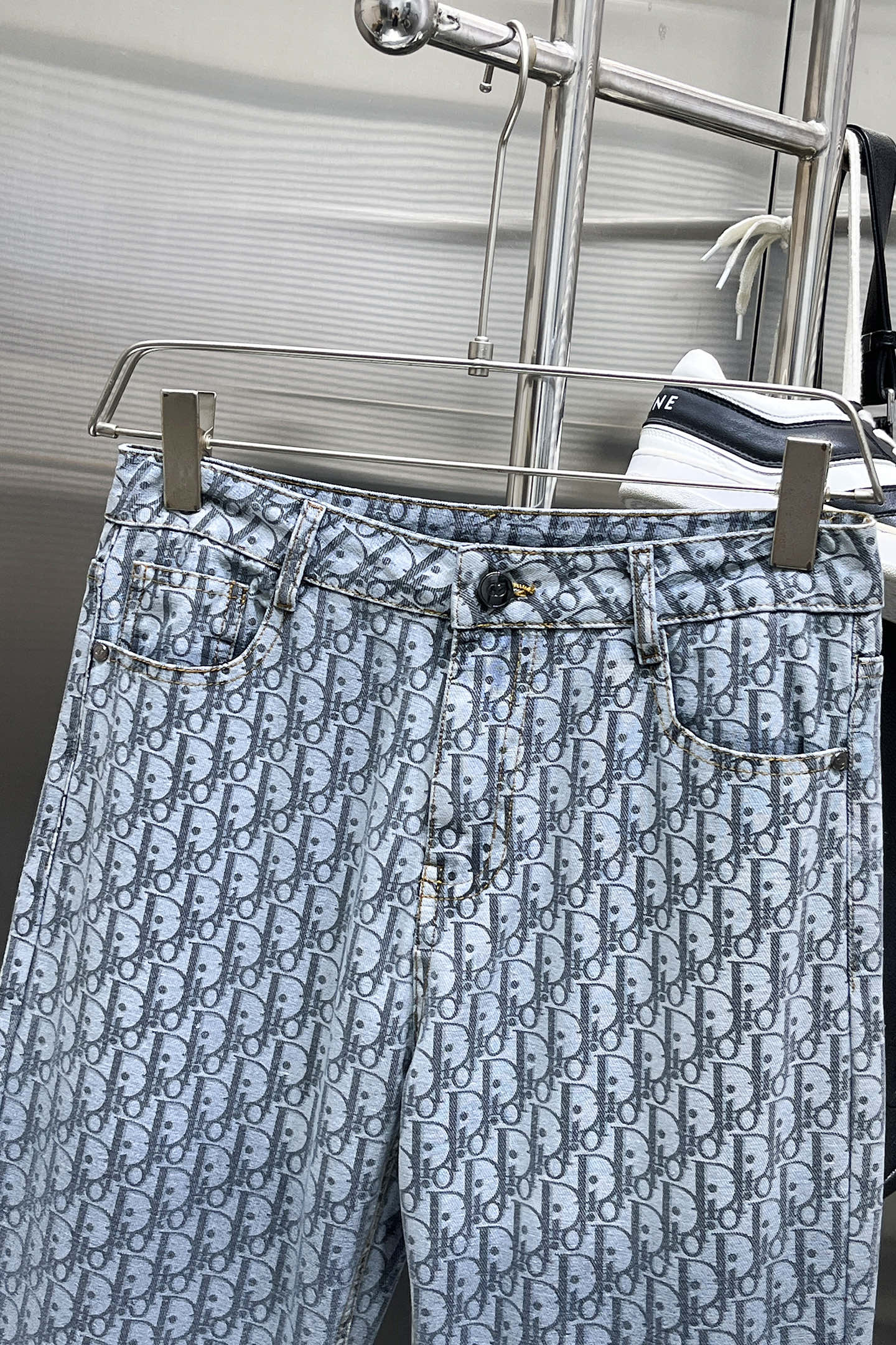 “P600 DI 2025 New Original Jeans with Classic Logo Design and Customized Cowboys” - 图片 3