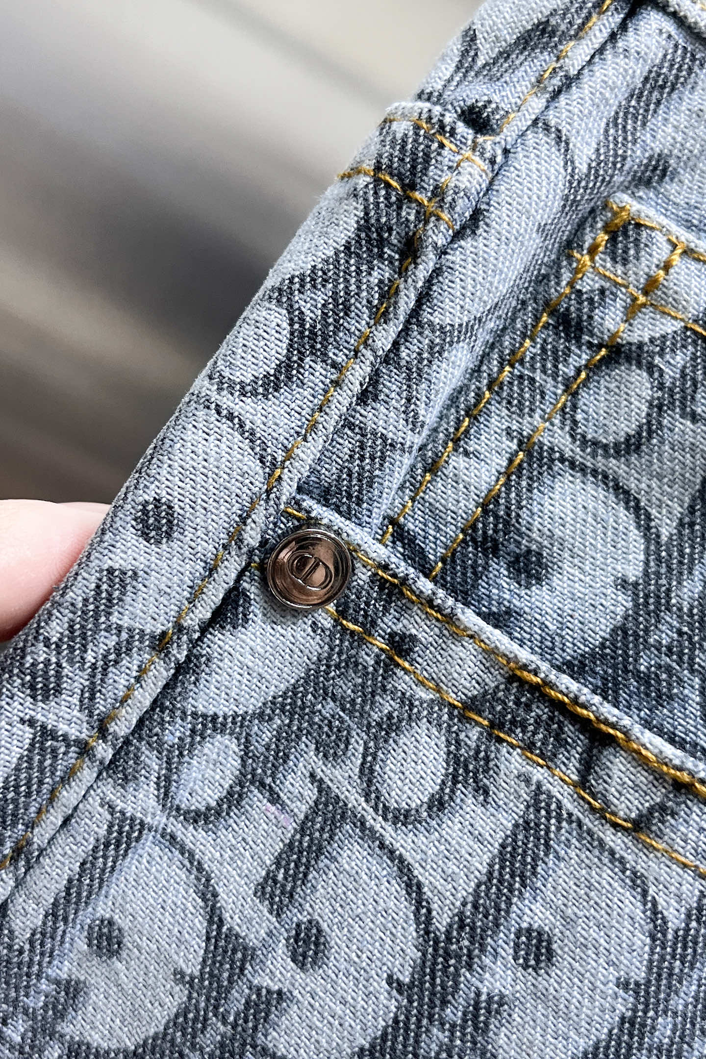 “P600 DI 2025 New Original Jeans with Classic Logo Design and Customized Cowboys” - 图片 5