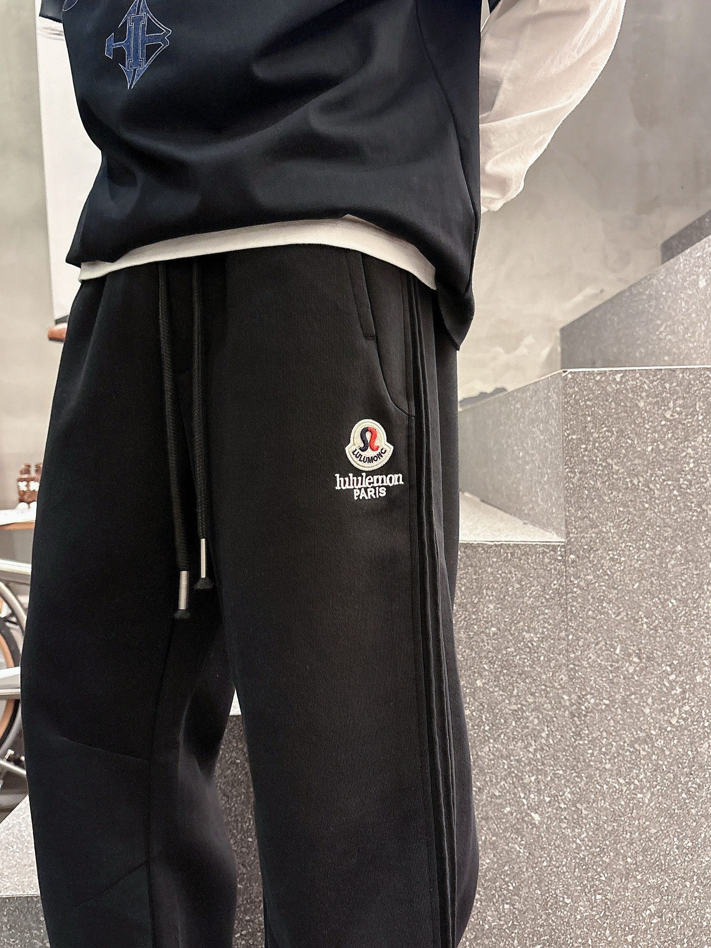 Classic Logo Lounge Pants: Comfortable & Stylish for Autumn/Winter 8 i1756798867066 1933 0 10