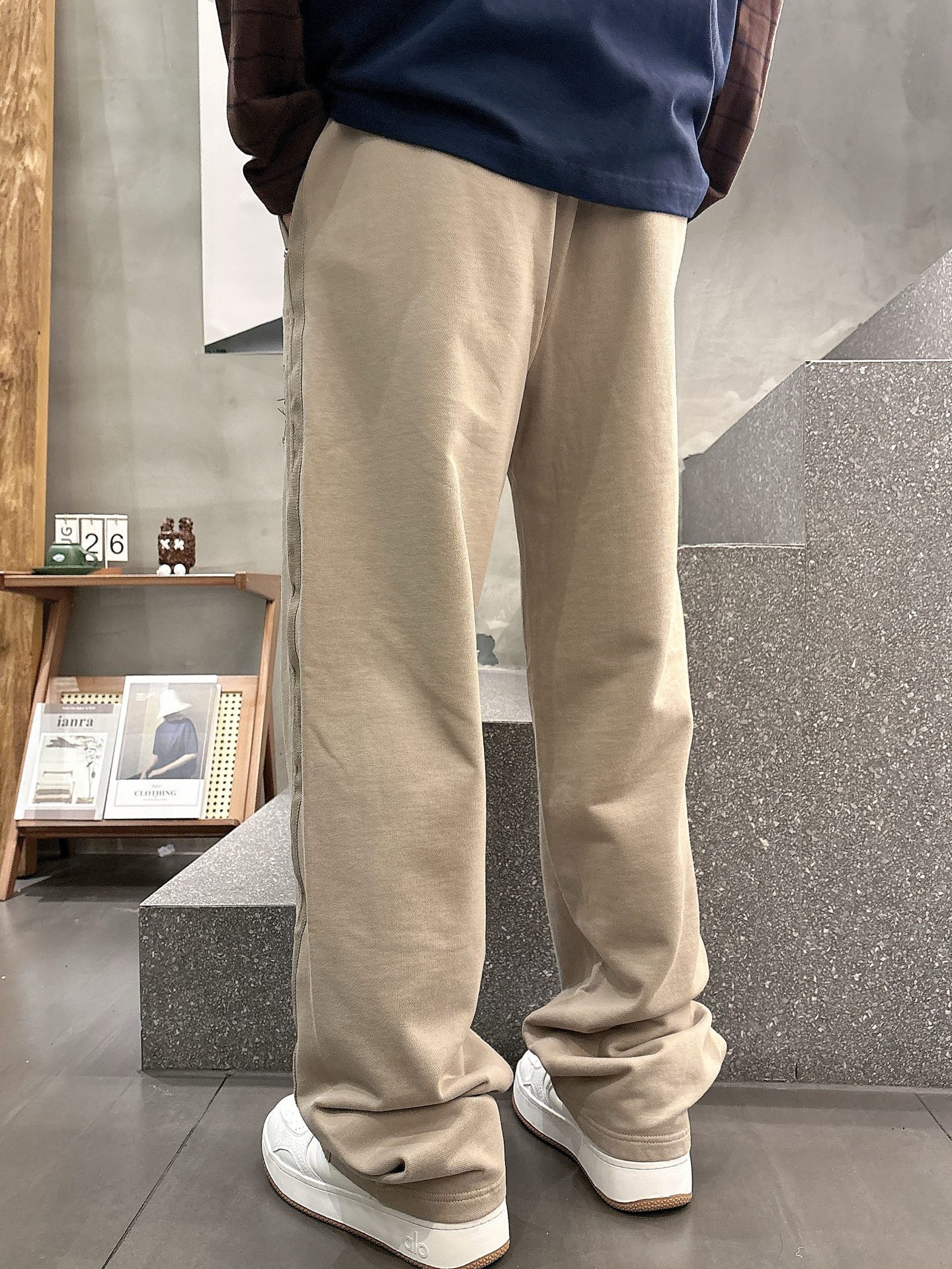 Dior Classic Logo Casual Pants: Comfortable & Stylish Autumn/Winter Collection 12 i1756800244284 2259 0 3