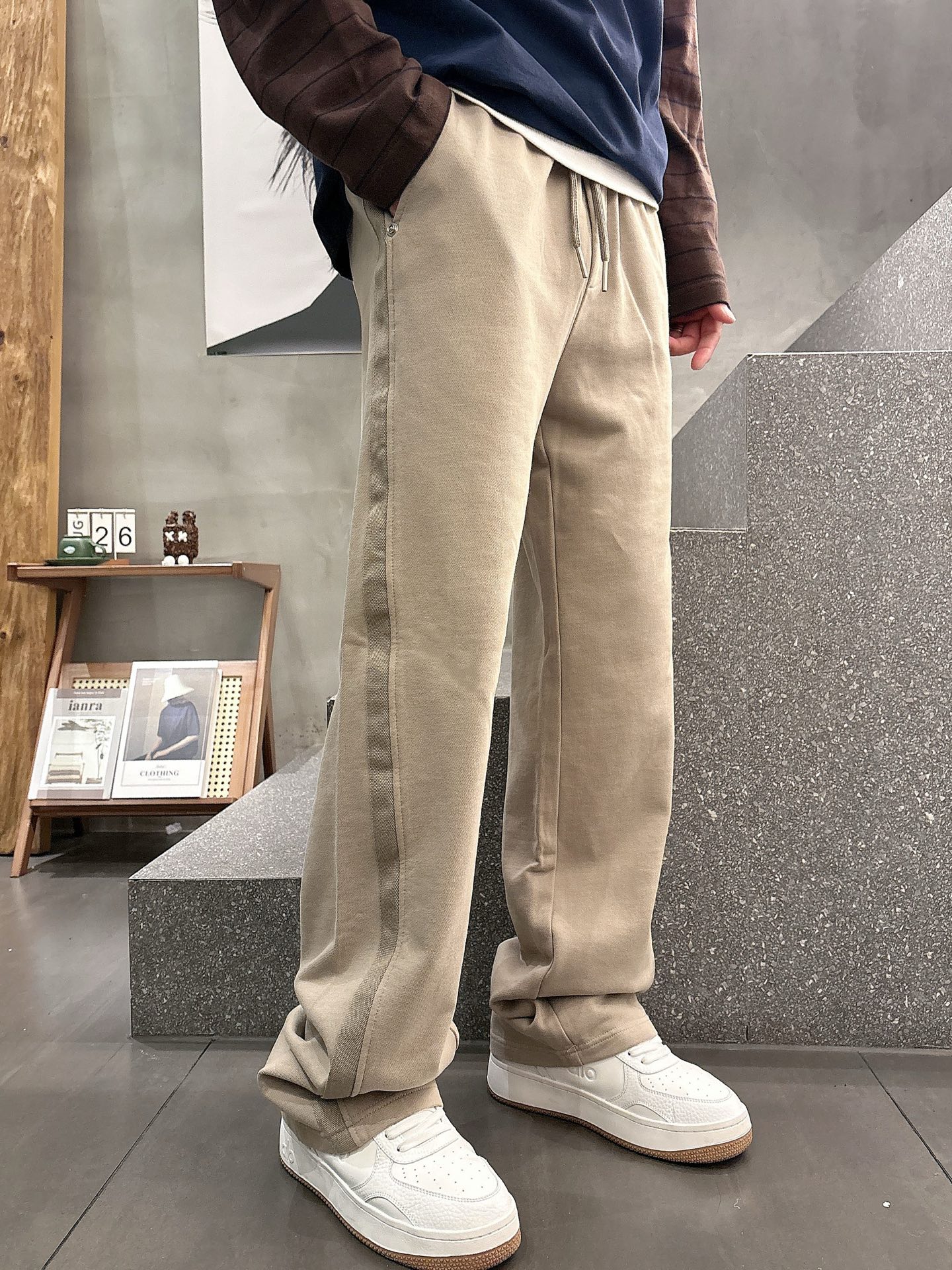 Dior Classic Logo Casual Pants: Comfortable & Stylish Autumn/Winter Collection 7 i1756800251190 6983 0 1