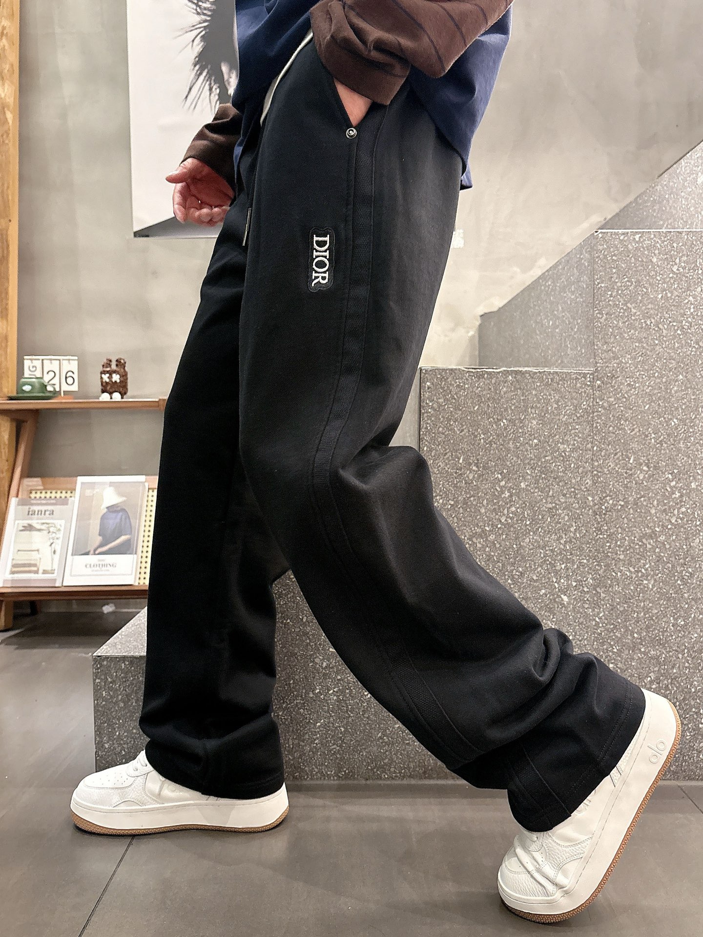 Dior Classic Logo Lounge Pants - Ultimate Comfort & Style 7 i1756800319475 9975 0 3