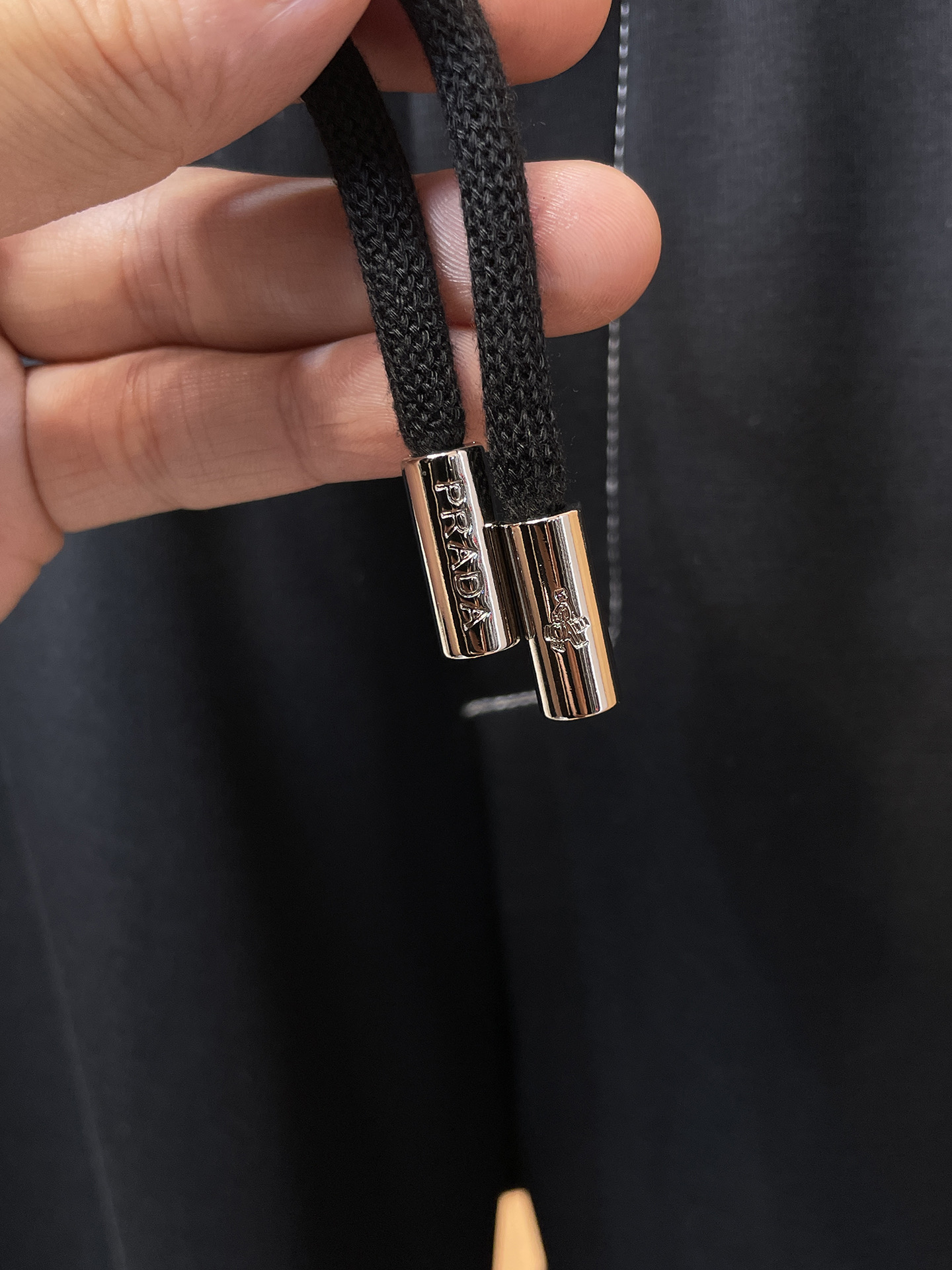 普拉达 顶级货品🐮 🆕2025秋冬新款休闲裤！官网同步发售。品牌经典LOGO休闲裤 ，定制面料，舒适度极