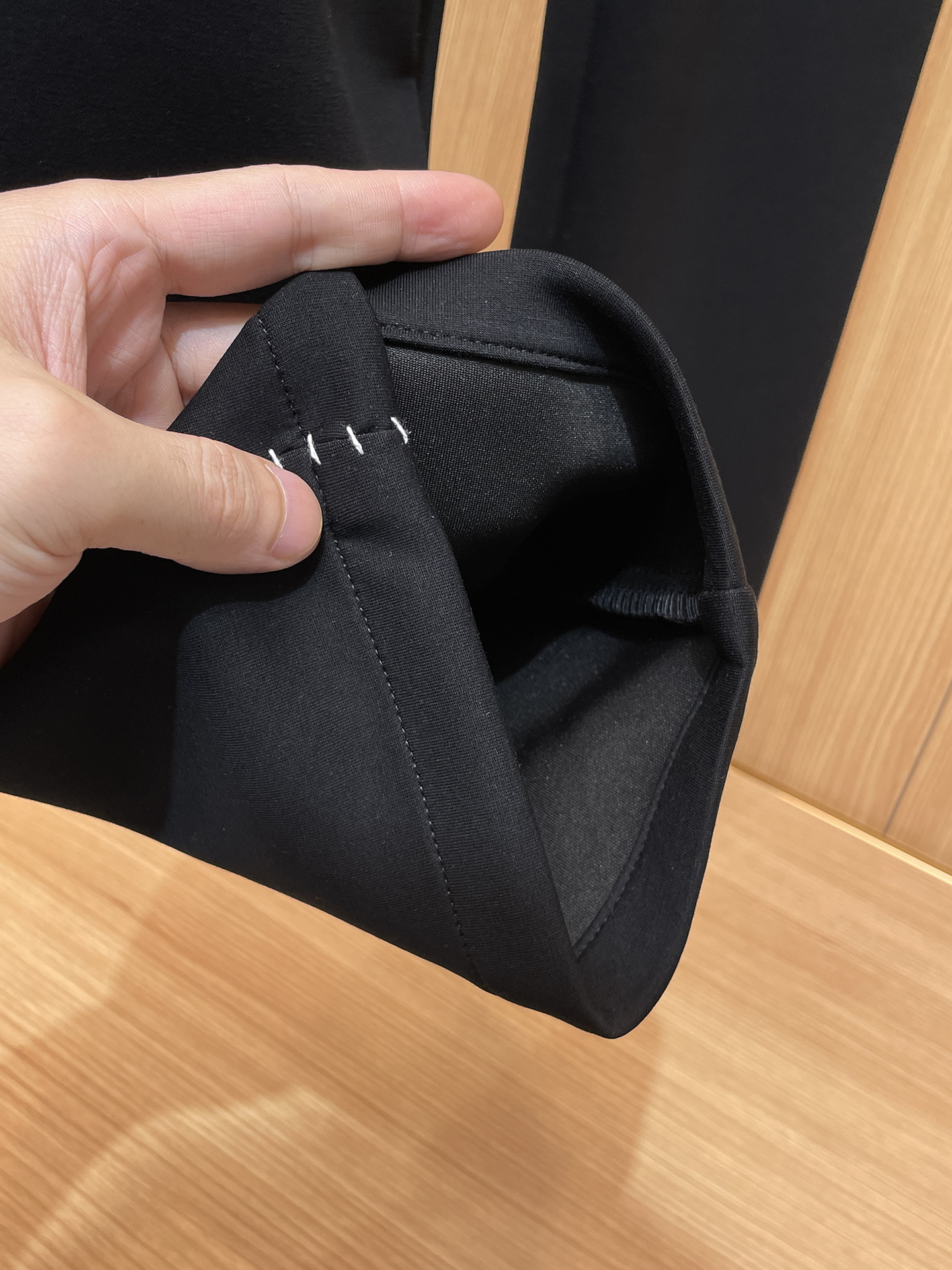 alo 顶级货品🐮 🆕2025秋冬新款休闲裤！官网同步发售。品牌经典LOGO休闲裤 ，定制面料，舒适度极