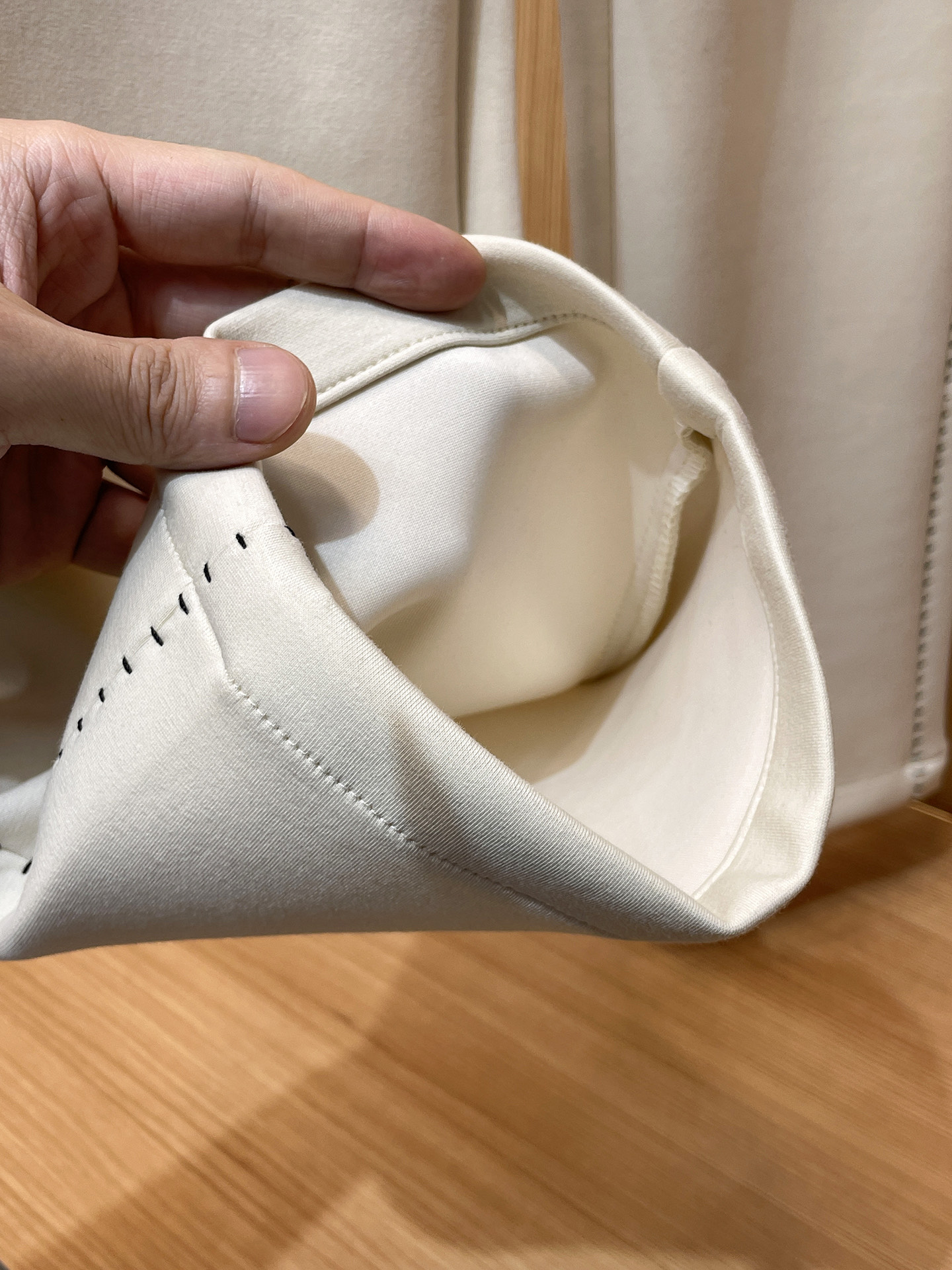 alo 顶级货品🐮 🆕2025秋冬新款休闲裤！官网同步发售。品牌经典LOGO休闲裤 ，定制面料，舒适度极