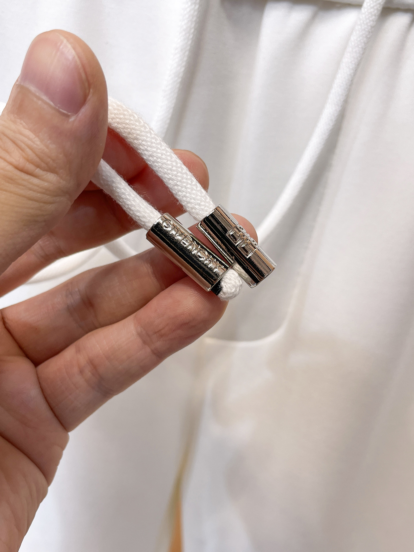 纪梵希 顶级货品🐮 🆕2025秋冬新款休闲裤！官网同步发售。品牌经典LOGO休闲裤 ，定制面料，舒适度极