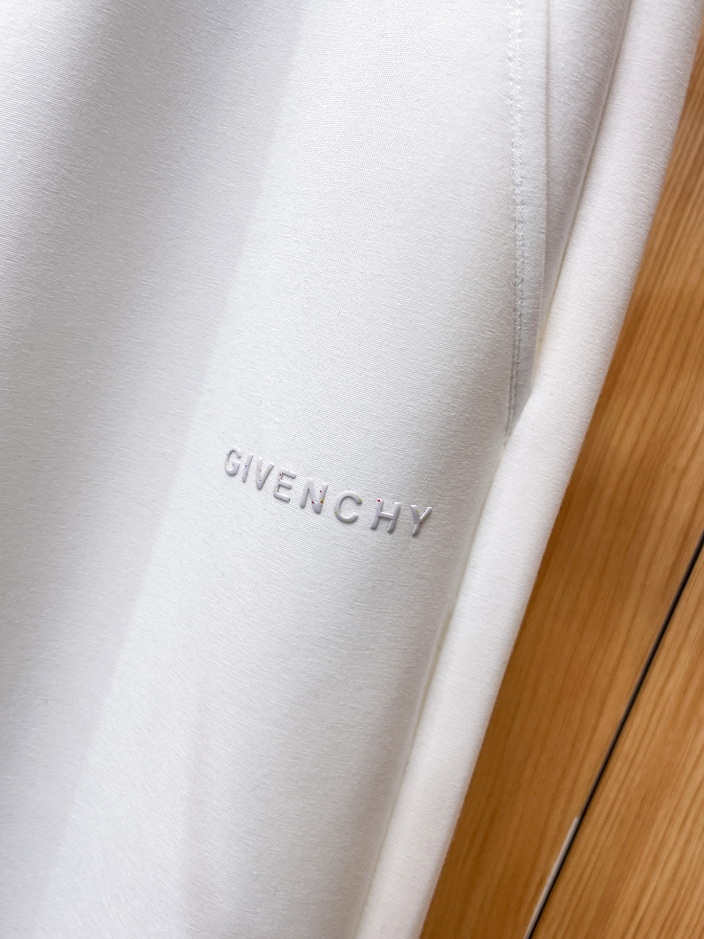 纪梵希 顶级货品🐮 🆕2025秋冬新款休闲裤！官网同步发售。品牌经典LOGO休闲裤 ，定制面料，舒适度极