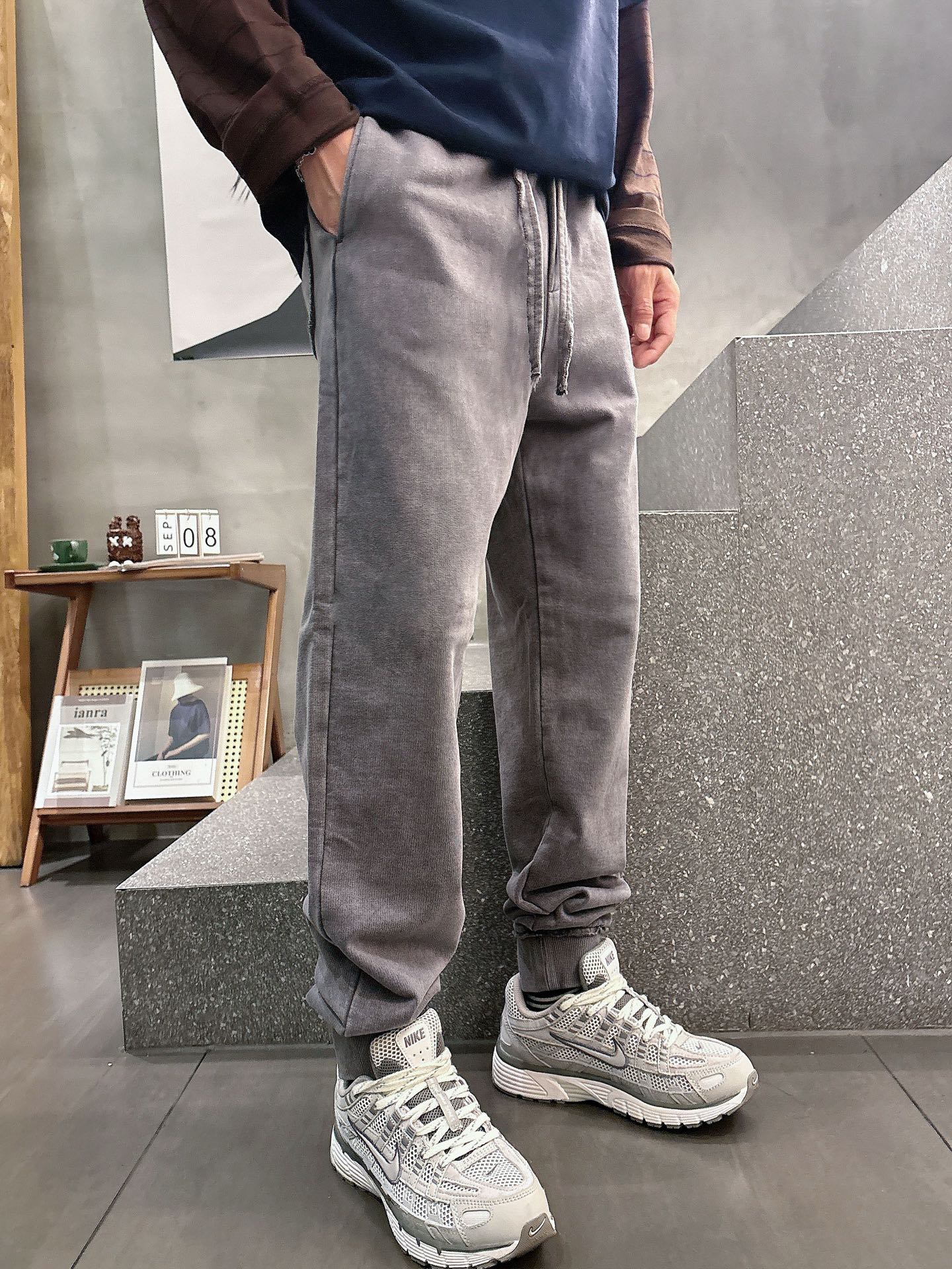 Vivienne Westwood Classic Logo Casual Pants - Comfortable & Stylish 9 i1757770176445 7397 0 7