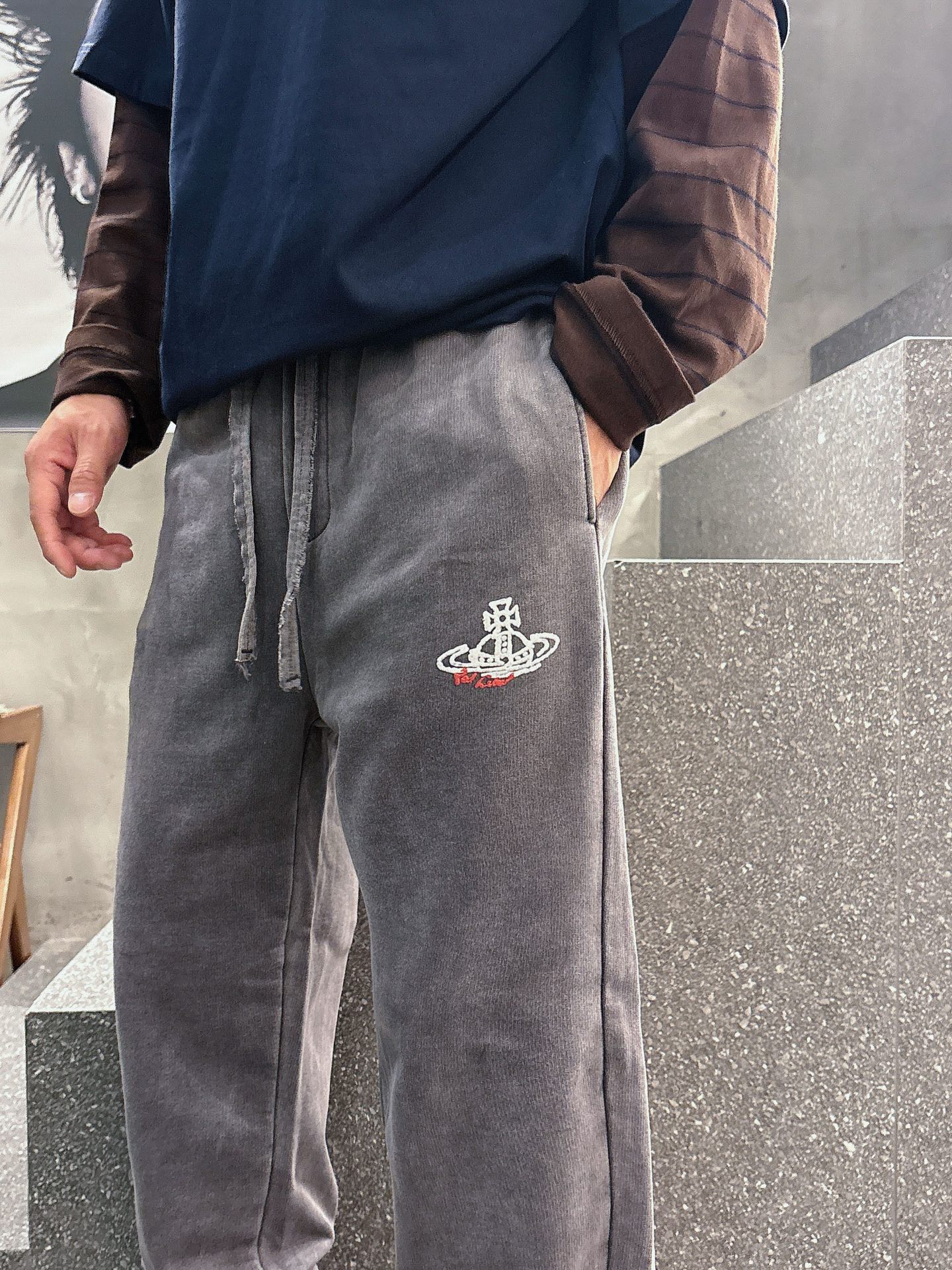 Vivienne Westwood Classic Logo Casual Pants - Comfortable & Stylish 7 i1757770182485 4648 0 6