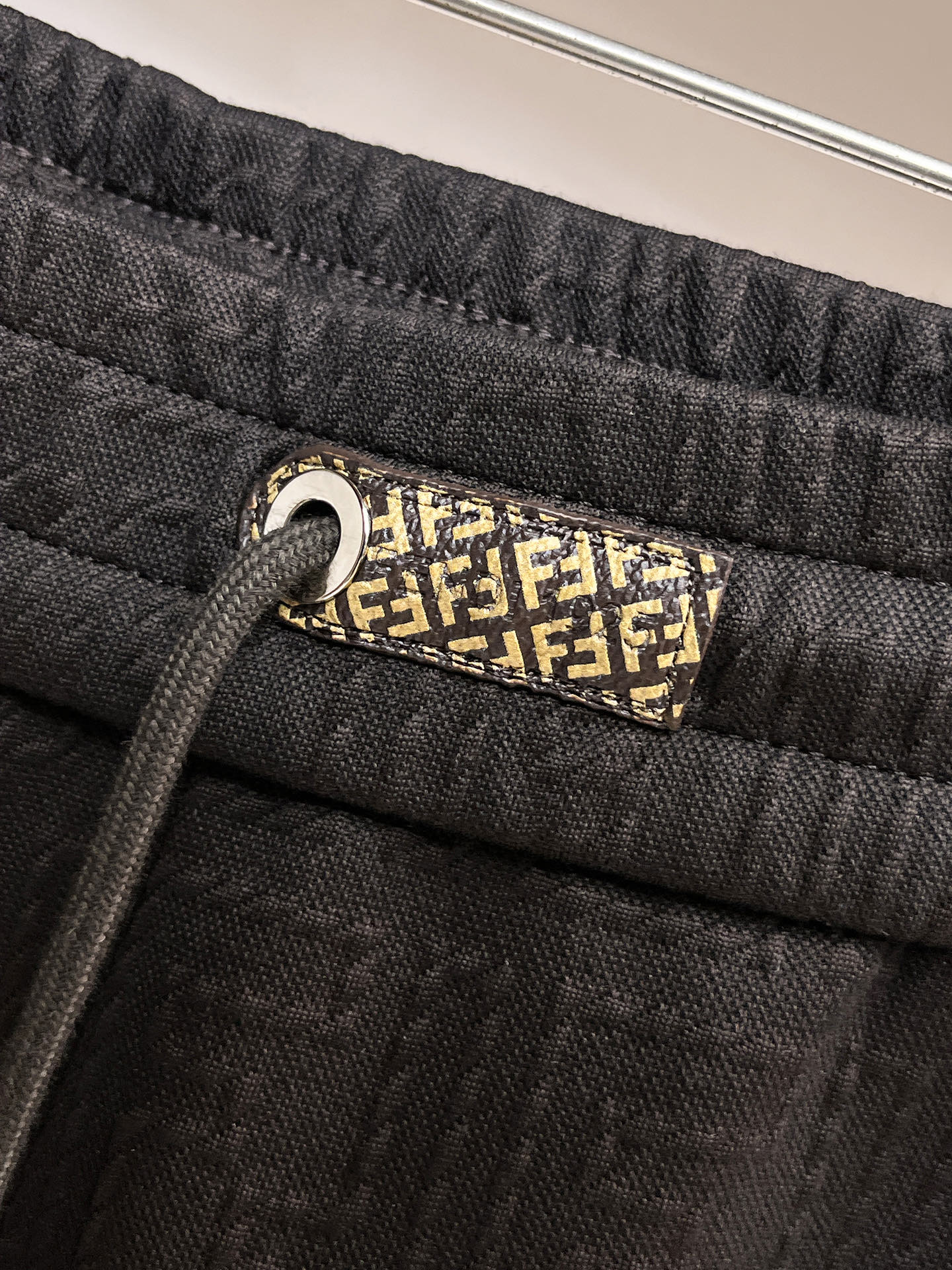 芬迪 顶级货品🐮 🆕2026春夏新款休闲裤！官网同步发售。品牌经典LOGO休闲裤 ，定制面料，舒适度极好