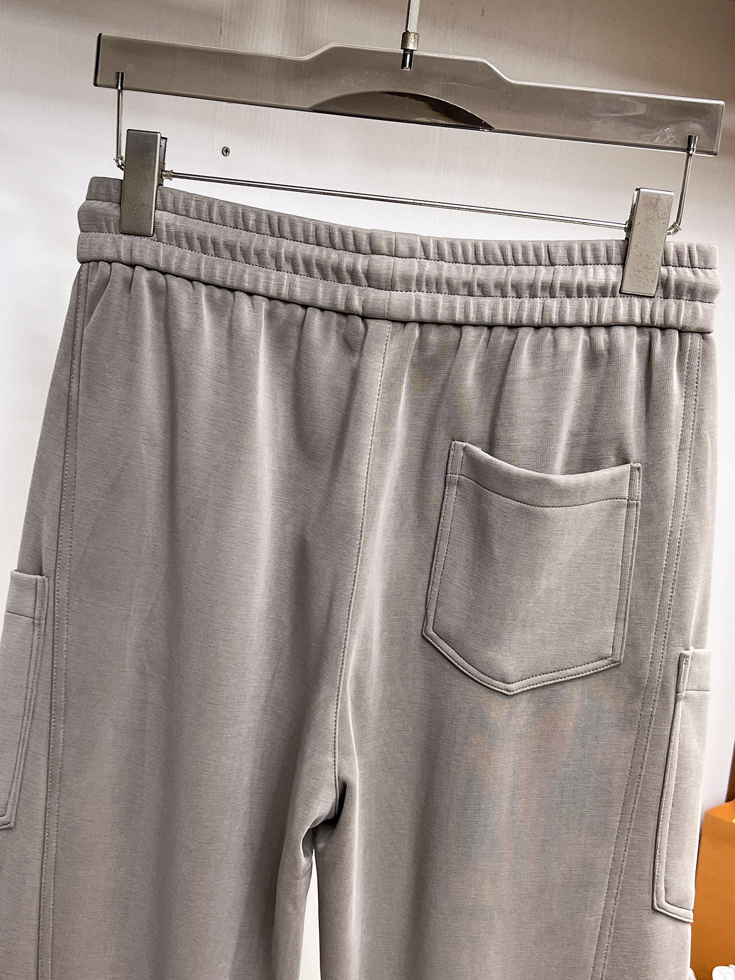 LV 顶级货品🐮 🆕2026春夏新款休闲裤！官网同步发售。品牌经典LOGO休闲裤 ，定制面料，舒适度极好